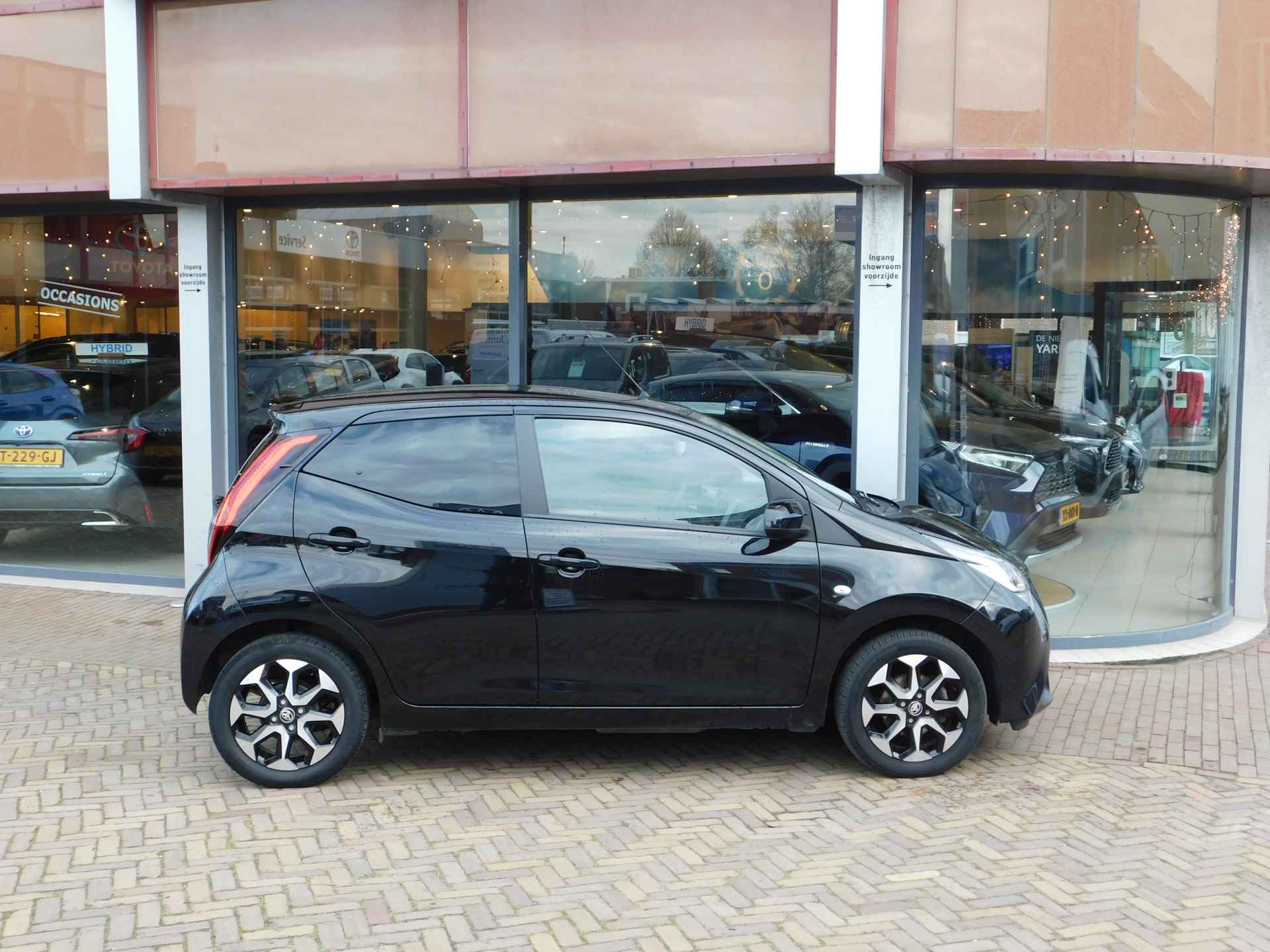 Toyota Aygo 1.0 VVT-i x-joy | Apple Carplay / Android Auto | Achteruitrijcamera | - 32/44