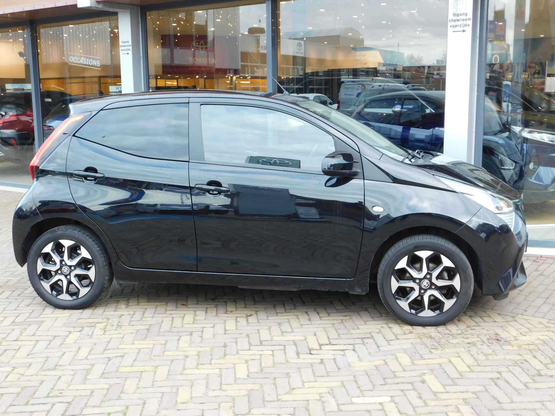 Toyota Aygo 1.0 VVT-i x-joy | Apple Carplay / Android Auto | Achteruitrijcamera | - 33/44