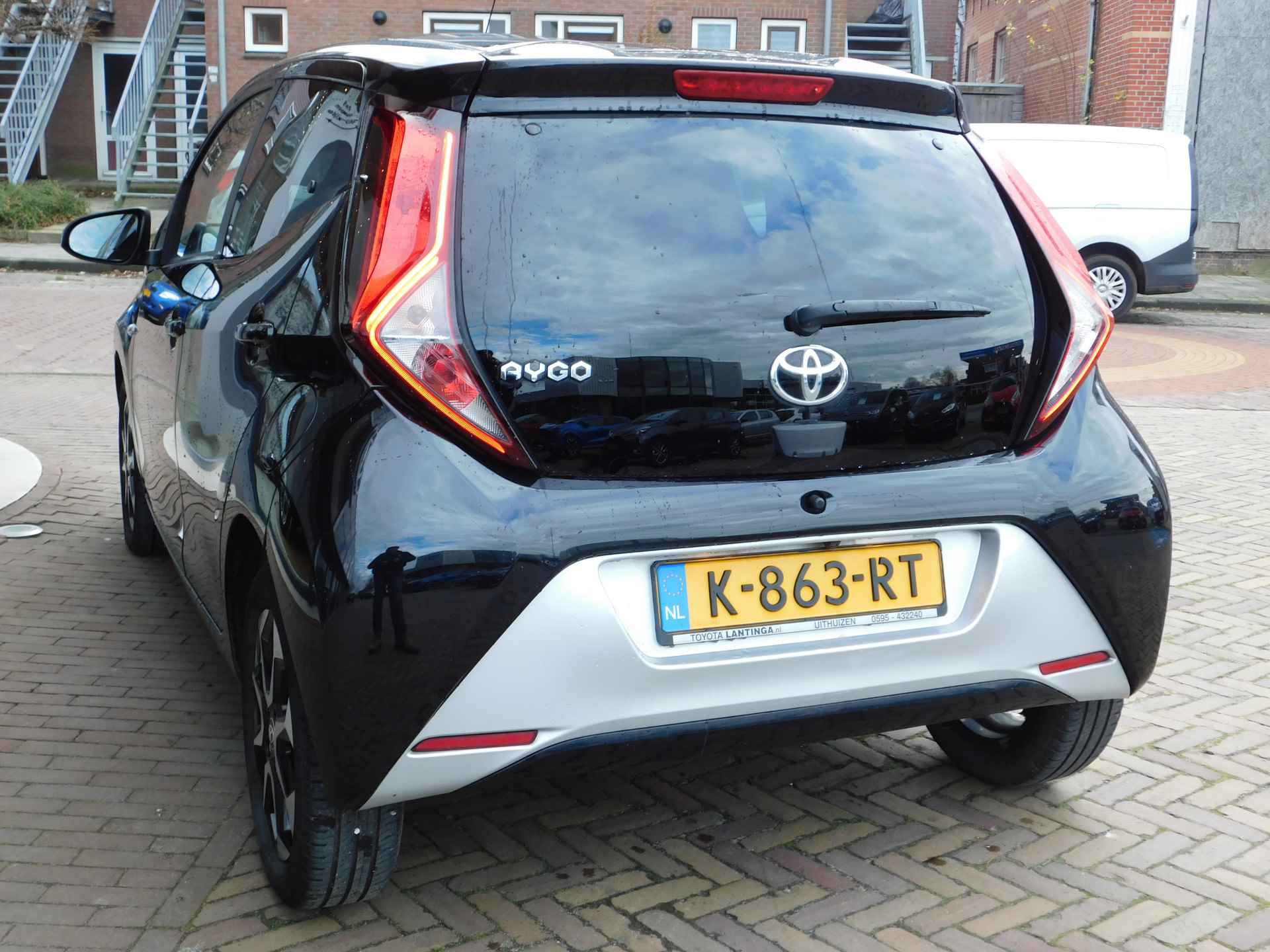 Toyota Aygo 1.0 VVT-i x-joy | Apple Carplay / Android Auto | Achteruitrijcamera | - 37/44