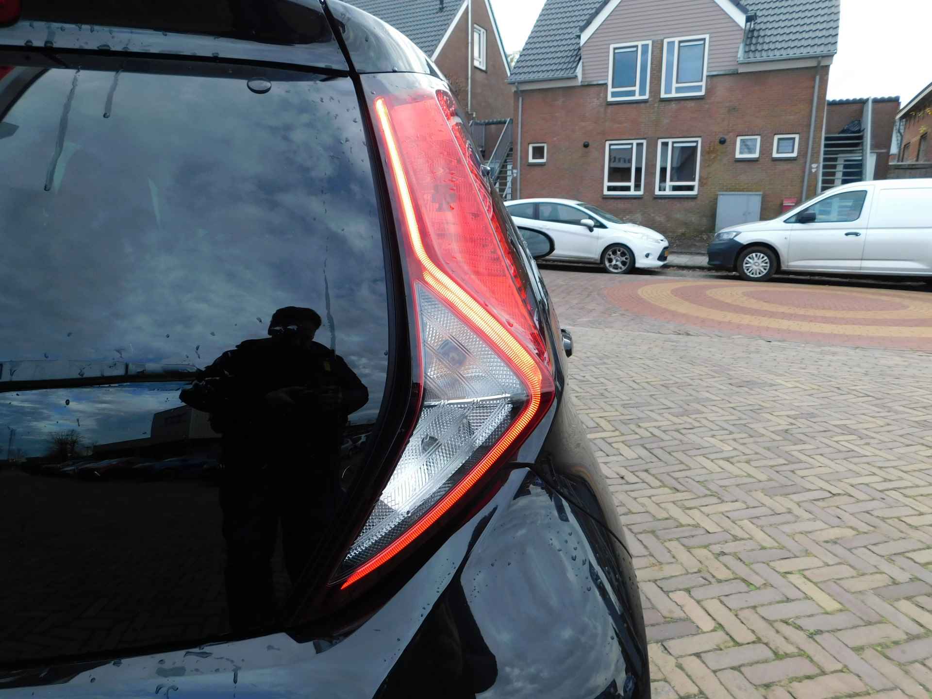 Toyota Aygo 1.0 VVT-i x-joy | Apple Carplay / Android Auto | Achteruitrijcamera | - 43/44