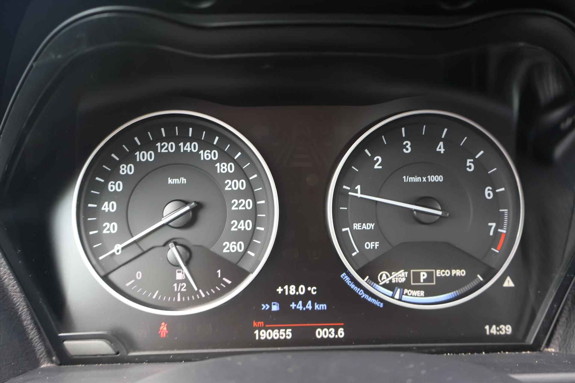 BMW 1-Serie (e87) 118I AUT 136pk | Cruise | Navi | Airco I NAP I NL auto | Parkeersensoren - 40/52