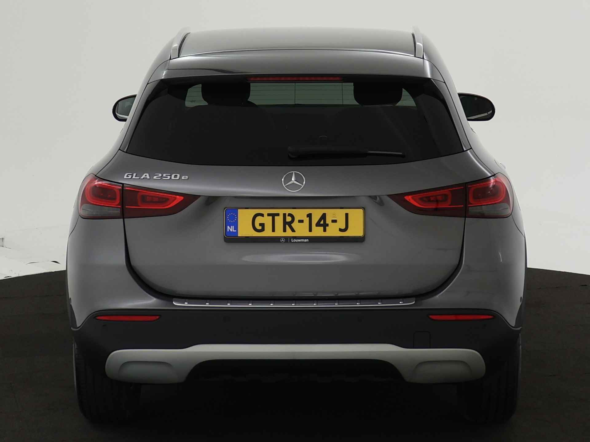 Mercedes-Benz GLA 250 e Plug-In Hybride | Led koplampen | Apple CarPlay | Sound system | Keyless go | Dodehoekassistent | | Inclusief 24 maanden MB Certified garantie voor Europa. - 29/45