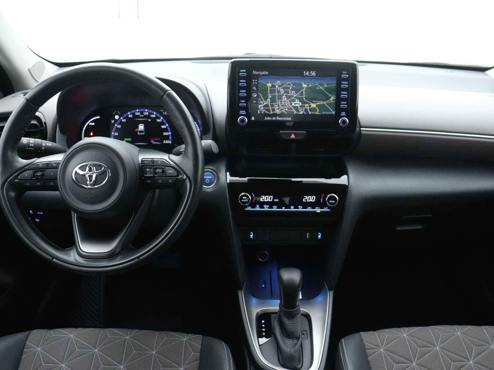 Toyota Yaris Cross 1.5 Hybrid Executive Limited | Navigatie | Half Leder | Elek. Achterklep | - 6/47