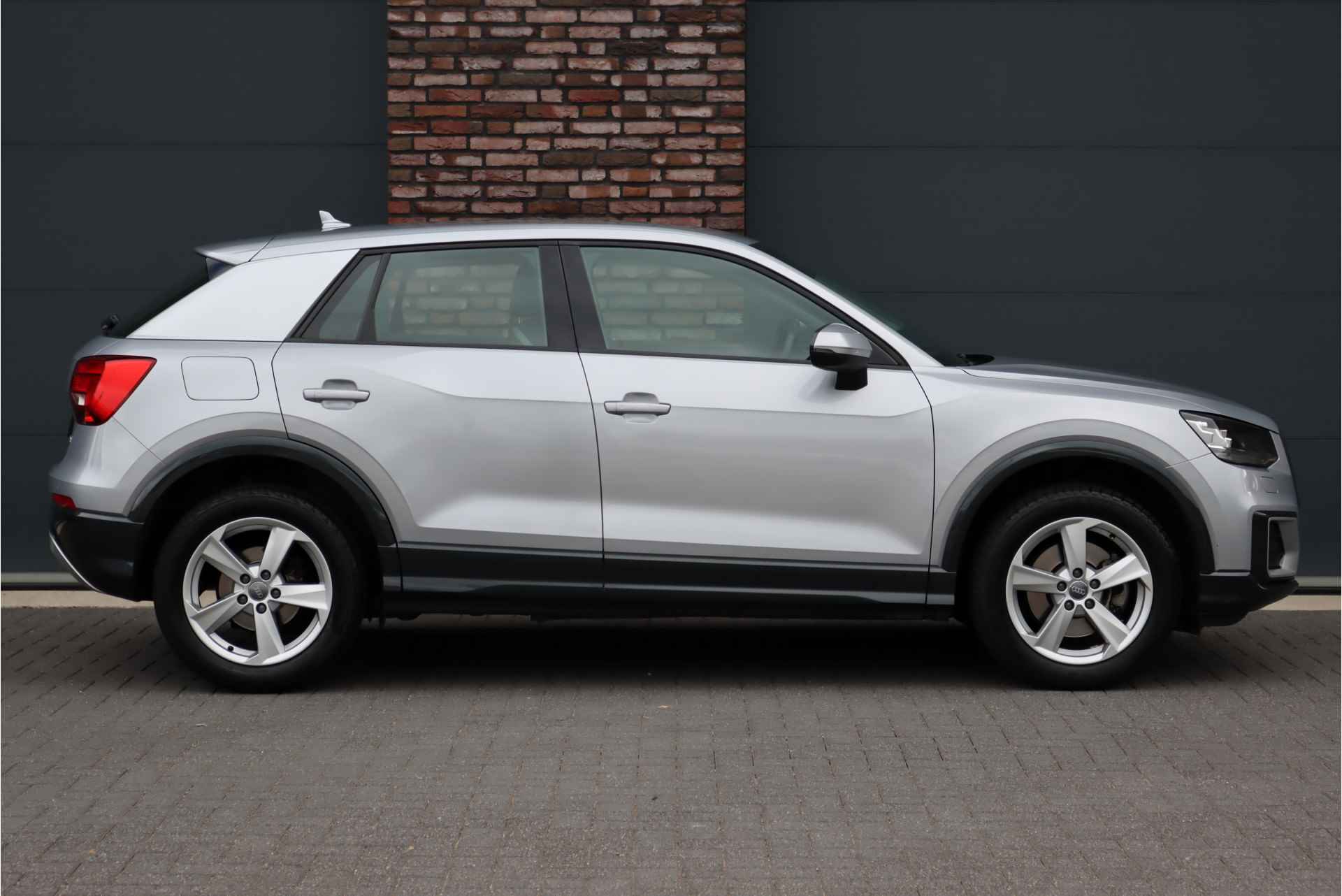 Audi Q2 1.0 TFSI Sport Pro Line Aut7 | MMI Navigatie | Cruise Control | Trekhaak | 2-Zone Climate | Parkeerhulp | - 12/31