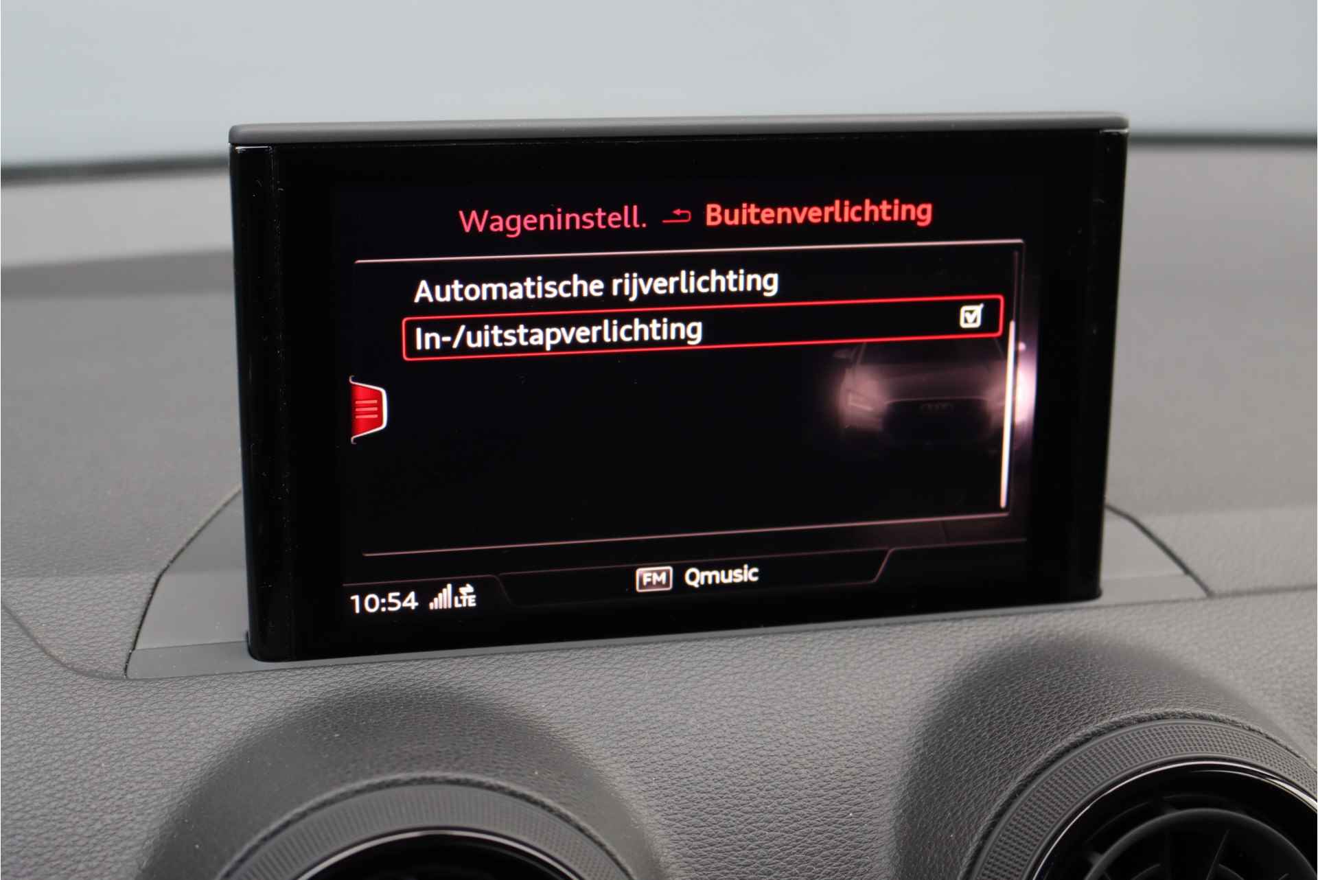 Audi Q2 1.0 TFSI Sport Pro Line Aut7 | MMI Navigatie | Cruise Control | Trekhaak | 2-Zone Climate | Parkeerhulp | - 25/31