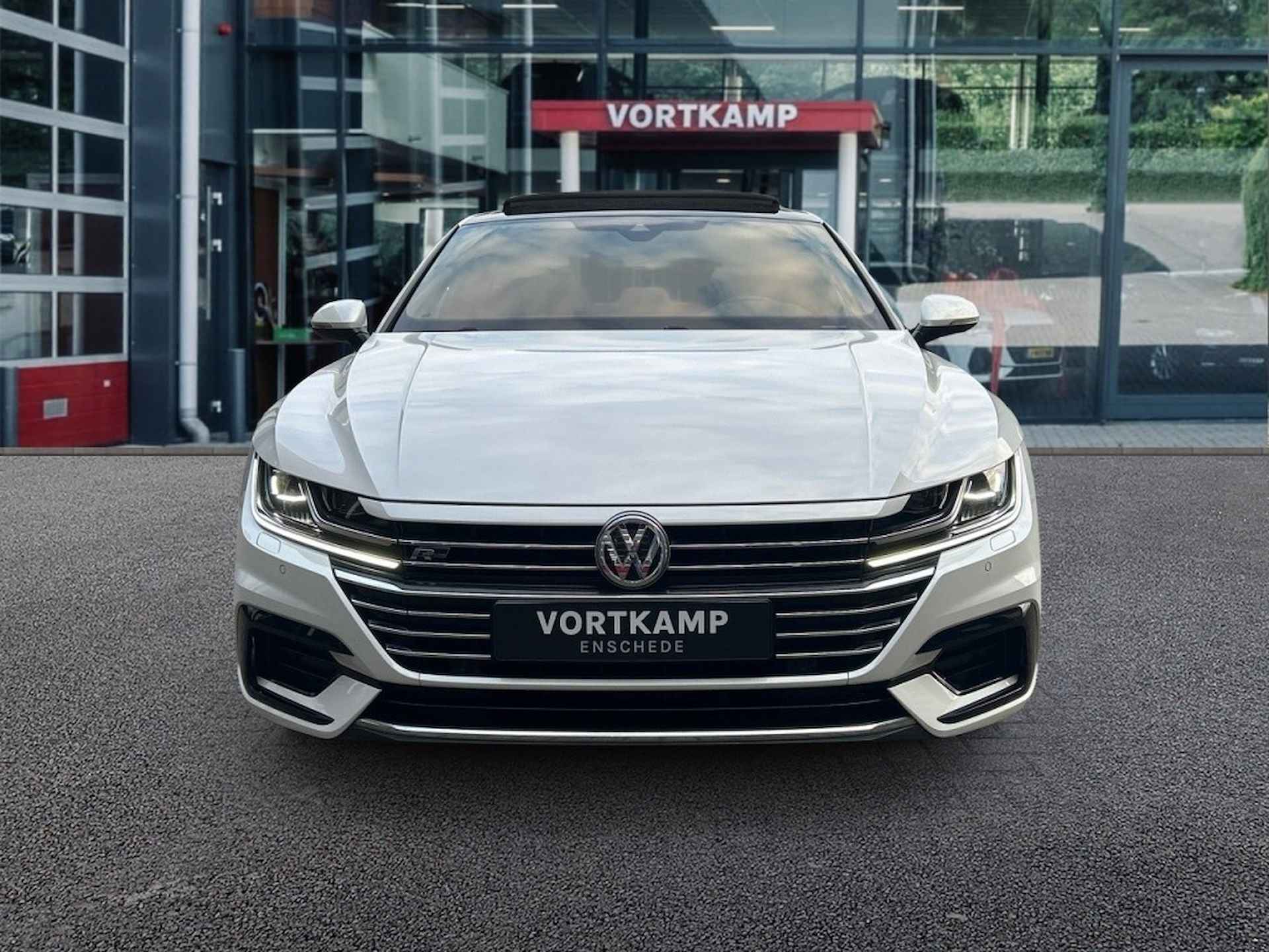 VOLKSWAGEN Arteon 1.5 TSI DSG R-LINE PANO-DAK/TREKHAAK/NAVI/CARPLAY/PDC/STOELVERW - 2/28