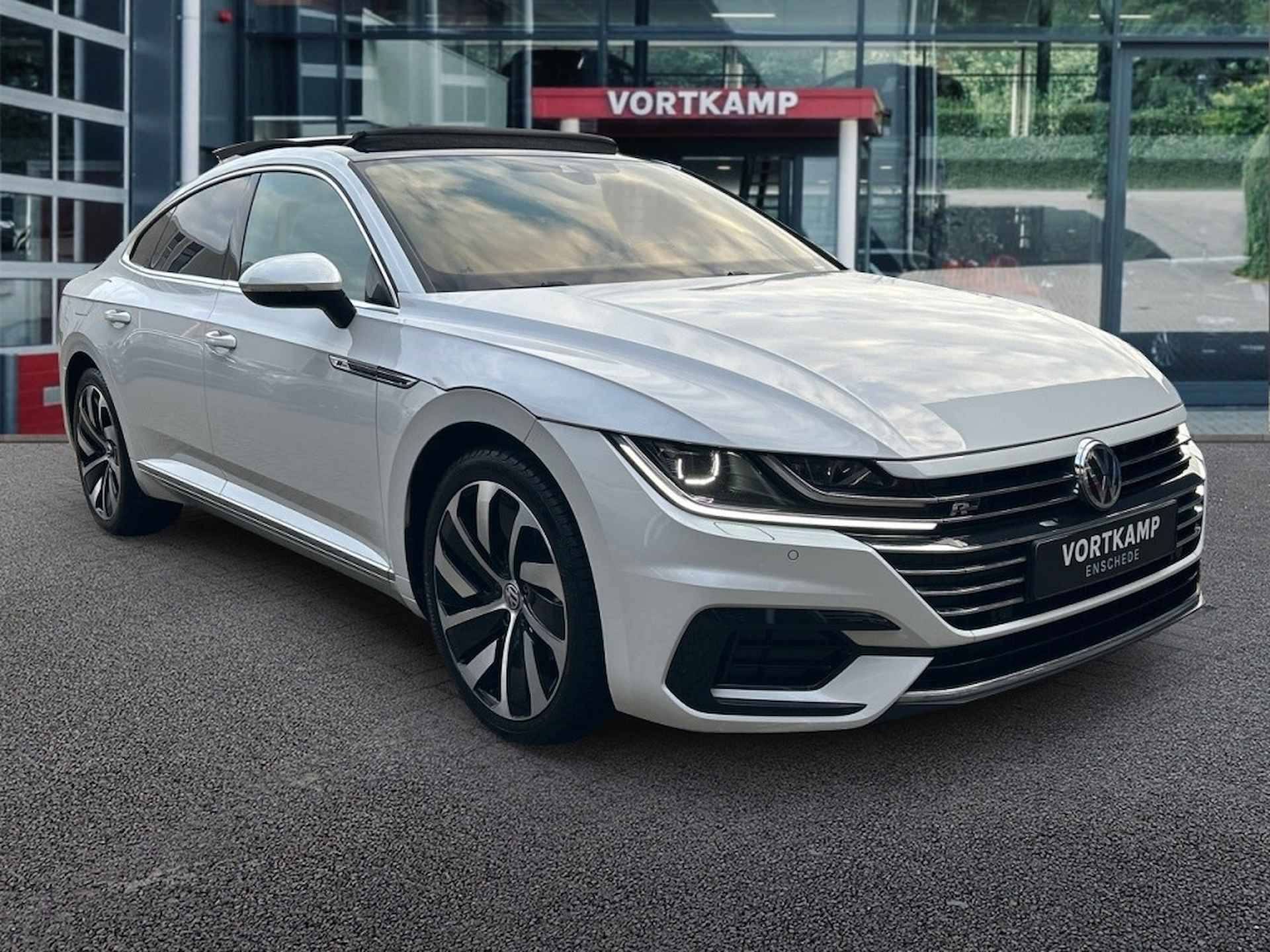 VOLKSWAGEN Arteon 1.5 TSI DSG R-LINE PANO-DAK/TREKHAAK/NAVI/CARPLAY/PDC/STOELVERW - 3/28