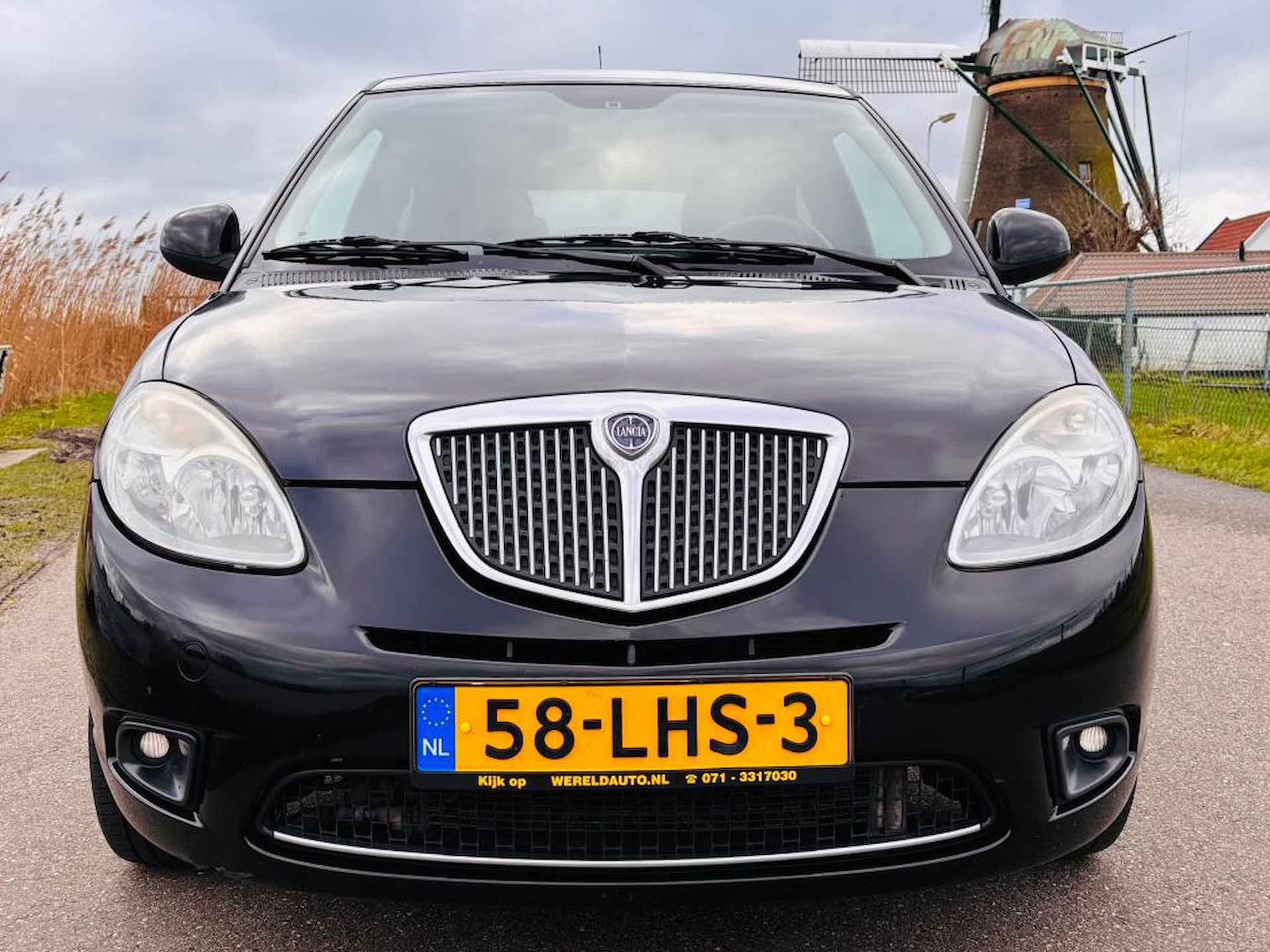 Lancia Ypsilon 1.4 Limited Edition 2010 - 2/15