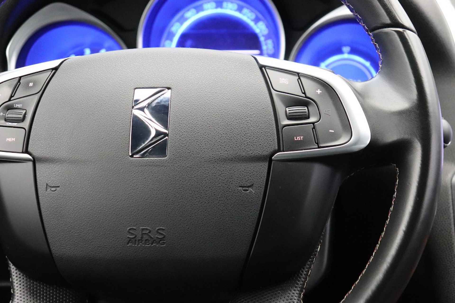 DS Ds 4 1.2 Turbo Performance Line - Connect Nav LED Vision - 19/33
