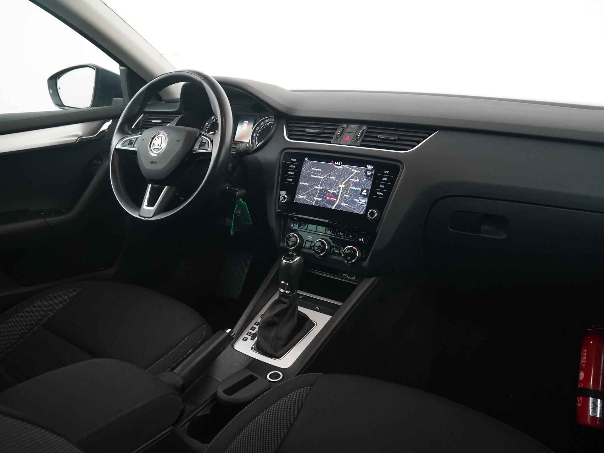 Skoda Octavia Combi 1.5 TSI Greentech Style DSG | Stuur & Stoelverwarming | Zondag Open! - 2/39