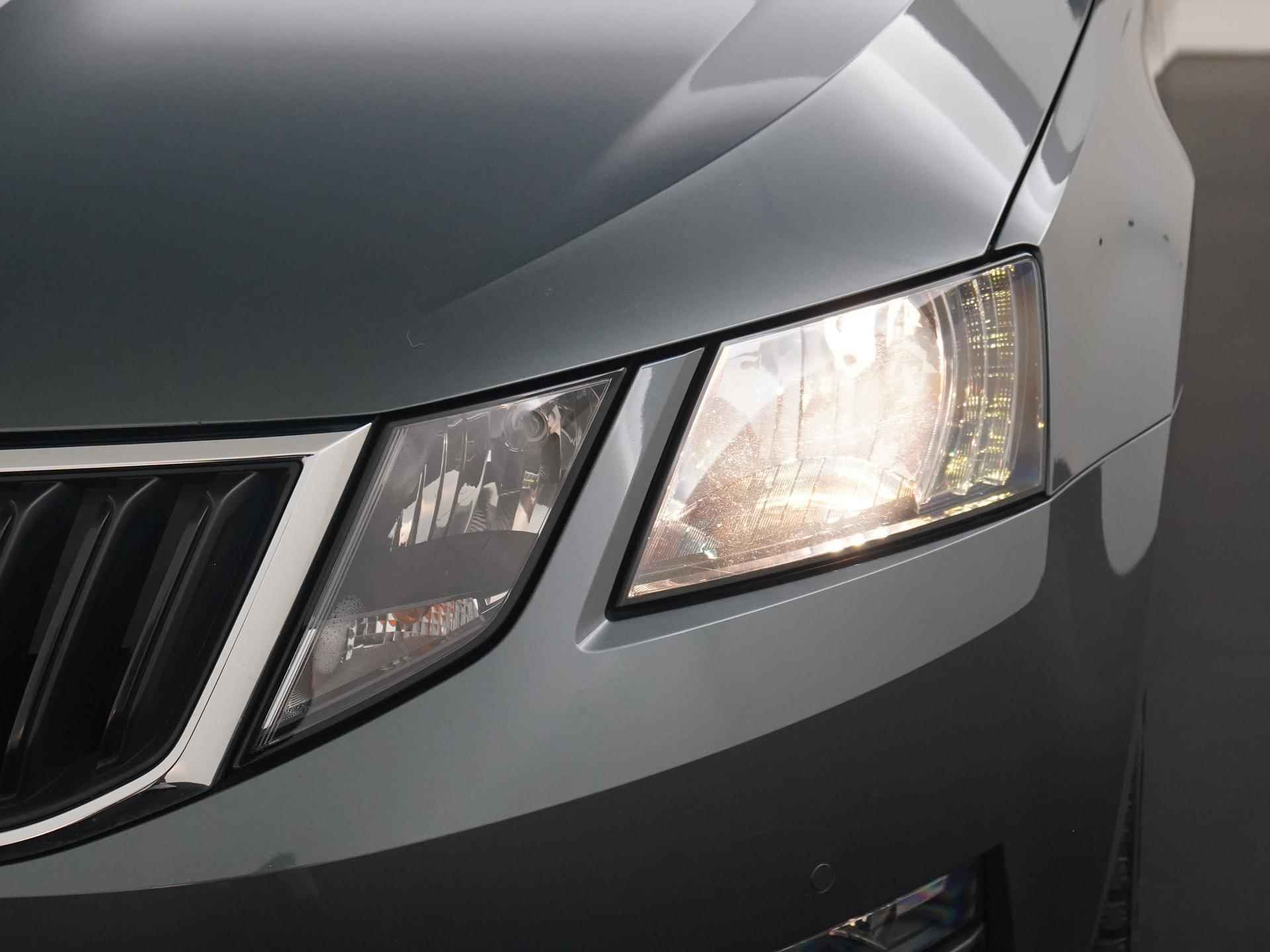 Skoda Octavia Combi 1.5 TSI Greentech Style DSG | Stuur & Stoelverwarming | Zondag Open! - 21/39