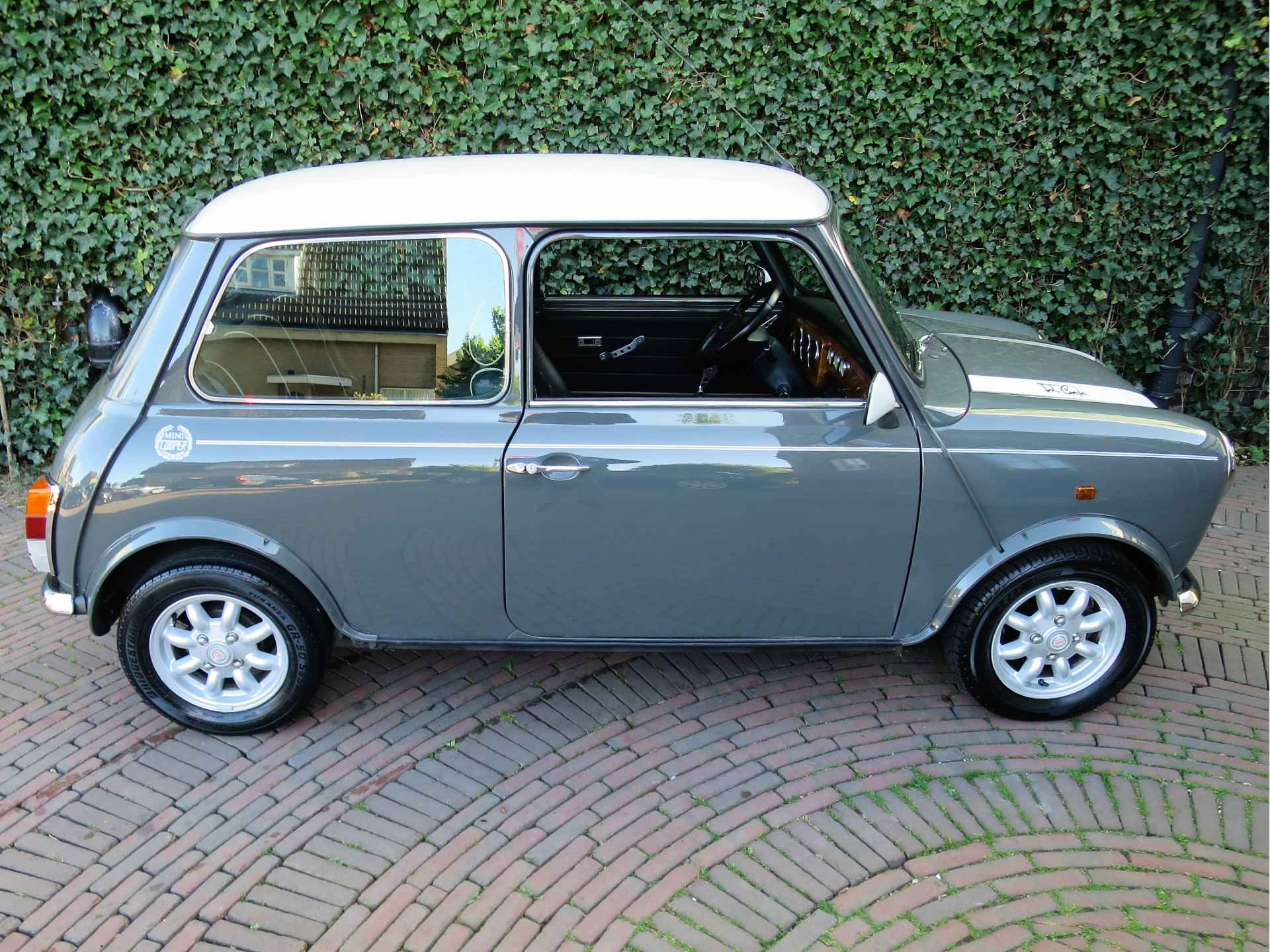 MINI Cooper 1.3 MPI NL-auto, met leder int., houten dash en 12" velgen - 9/38