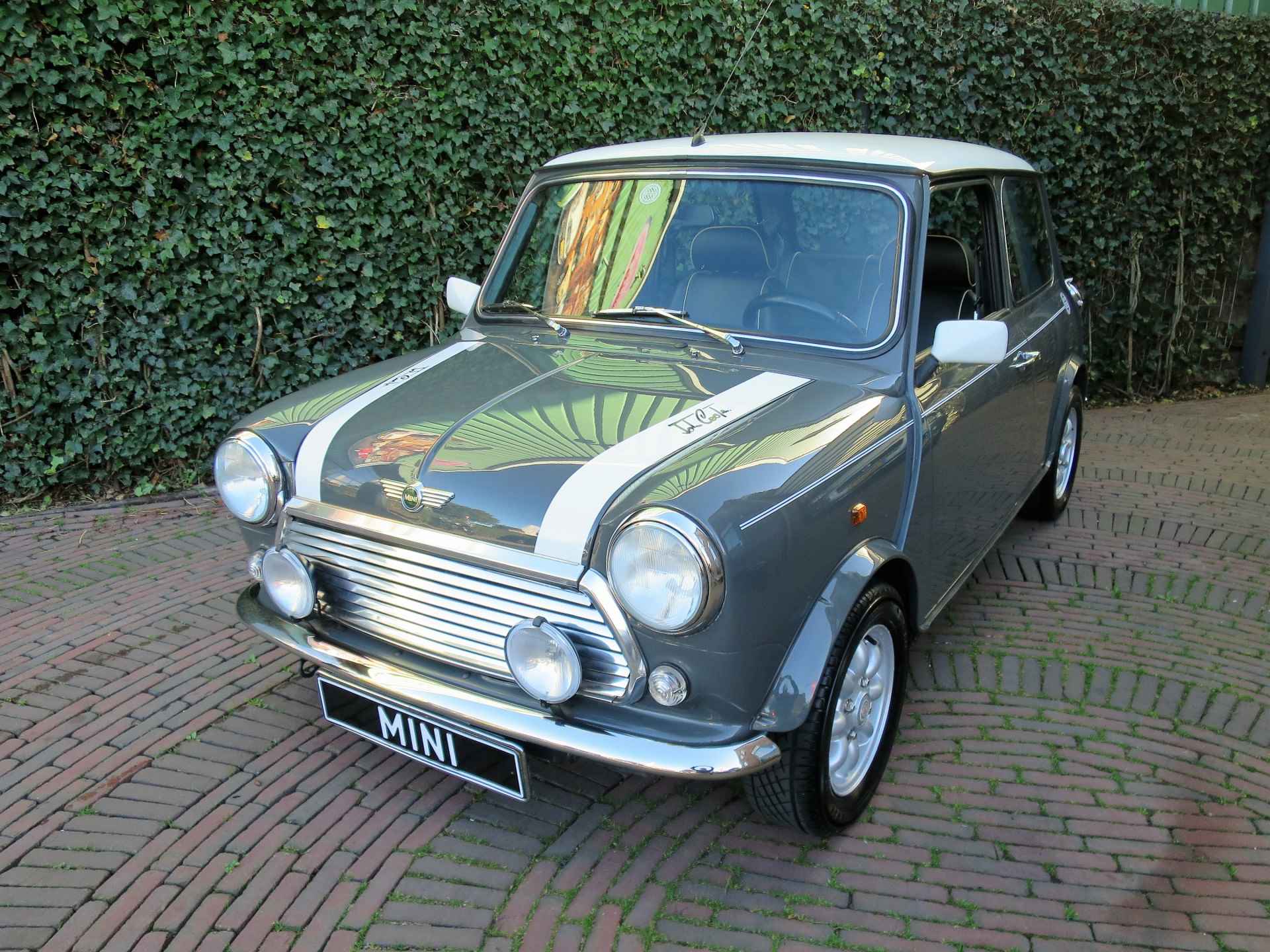 MINI Cooper 1.3 MPI NL-auto, met leder int., houten dash en 12" velgen - 37/38