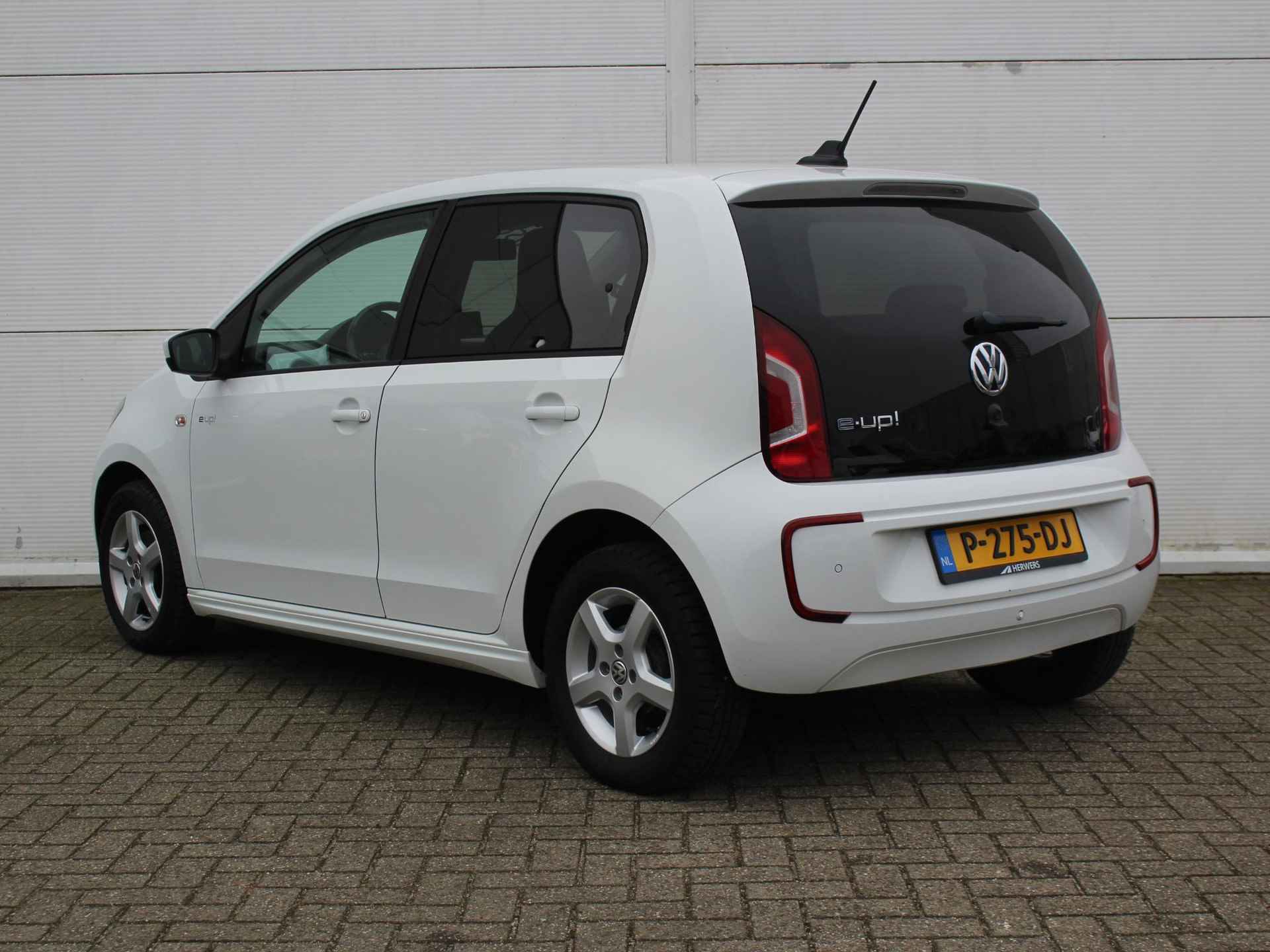 Volkswagen e-Up! e-Up! / Navigatie / Cruise Control / Climate Control / Stoelverwarming voor / Bluetooth / - 16/38