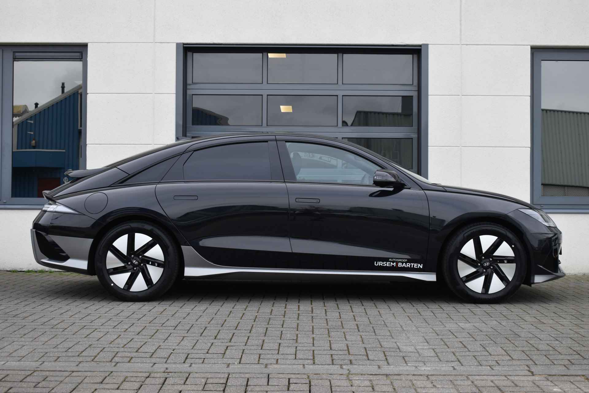 Hyundai IONIQ 6 Connect 77 kWh - 3/36