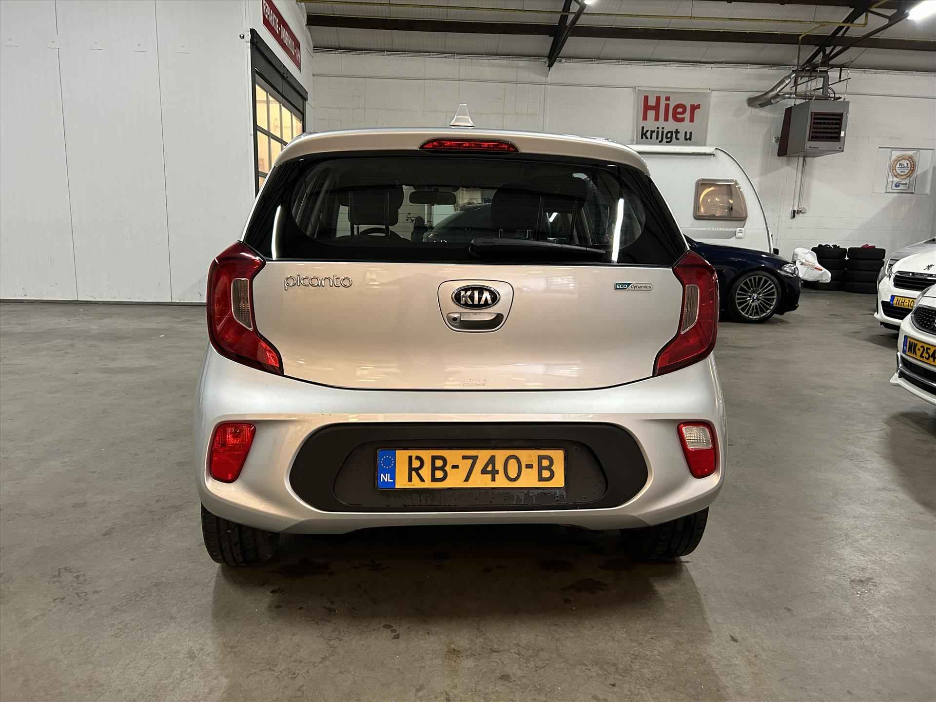 Kia Picanto 1.0 CVVT 67pk 4-zits ComfortLine Navigatie / CAMERA / LMV - 6/14