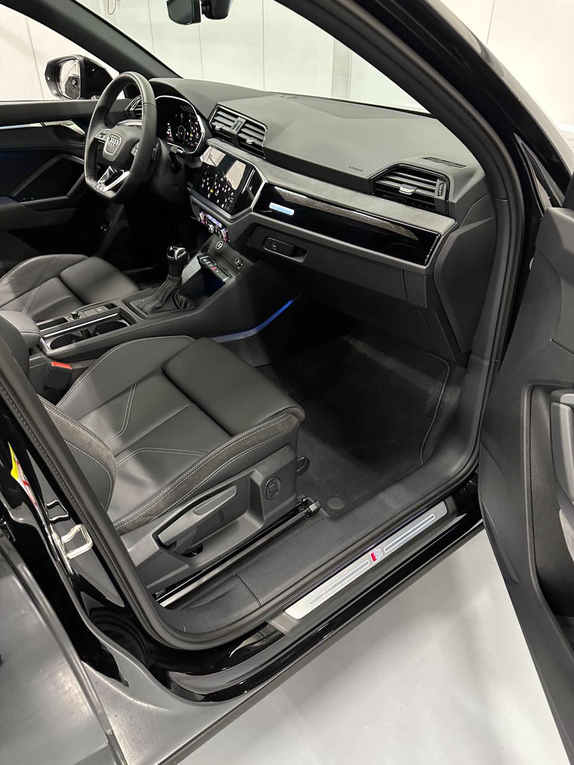 Audi Q3 Sportback 45 TFSI e S Line Panorama/Keyles - 17/21