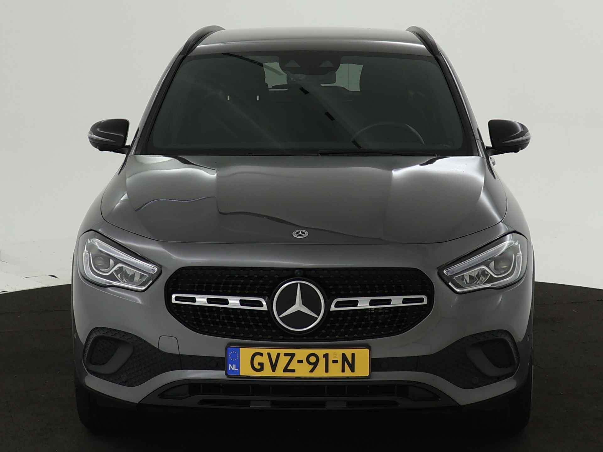 Mercedes-Benz GLA 250 e Plug-in Hybride | Trekhaak | Luxury Line | Night Pakket | 360° camera | Spiegelpakket | Android Auto | Apple CarPlay | Inclusief 24 maanden MB Certified garantie voor Europa. - 27/46