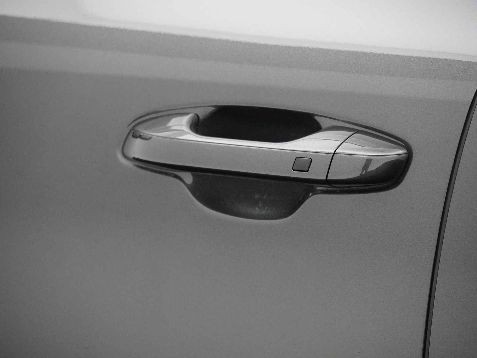 Kia Niro 1.6 GDi PHEV DynamicPlusLine - Stoel/Stuur Verwarming - LED - Adaptief Cruise Control - Apple/Android Carplay - Fabrieksgarantie Tot 2029 - 16/44