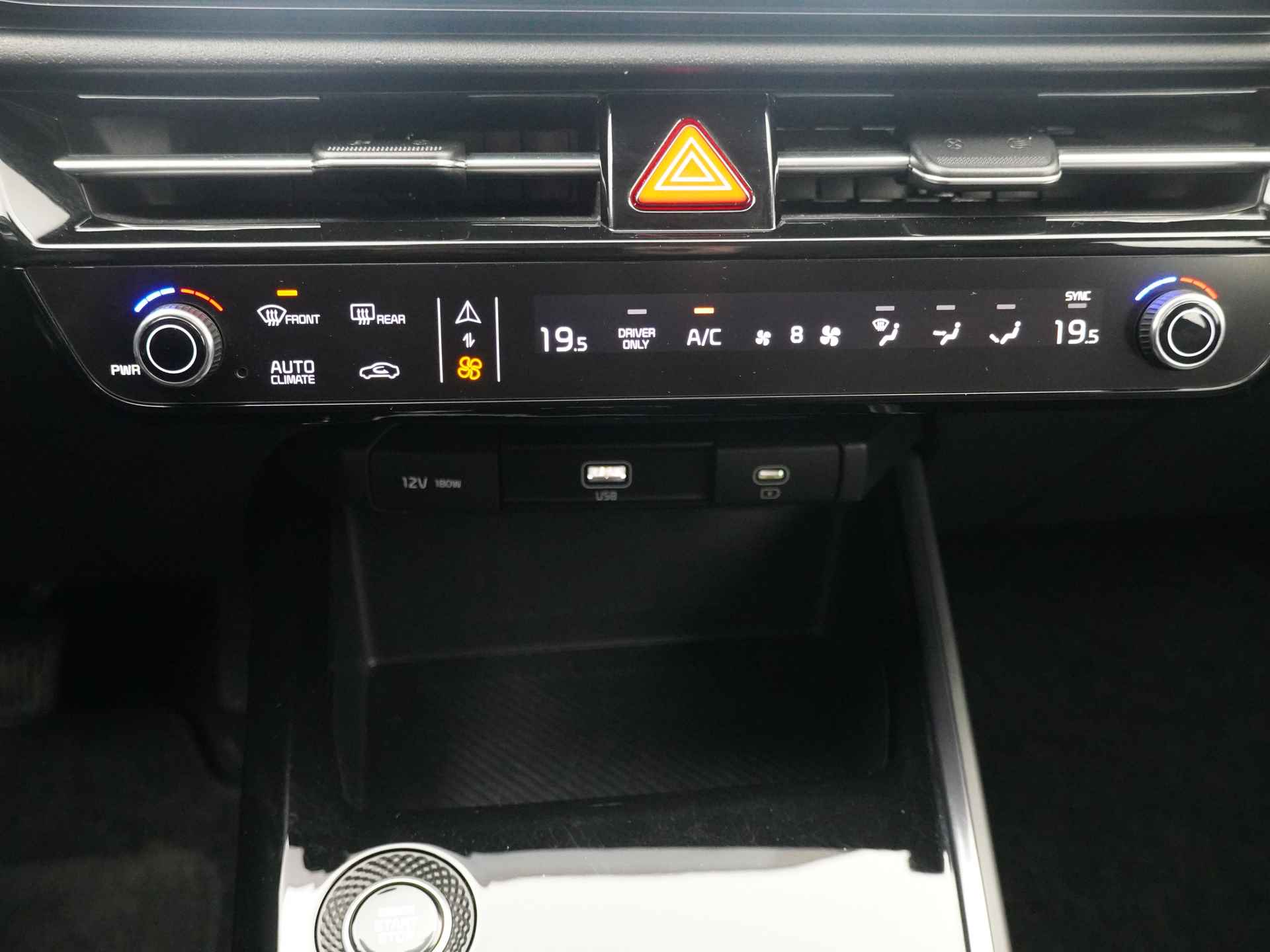 Kia Niro 1.6 GDi PHEV DynamicPlusLine - Stoel/Stuur Verwarming - LED - Adaptief Cruise Control - Apple/Android Carplay - Fabrieksgarantie Tot 2029 - 30/44