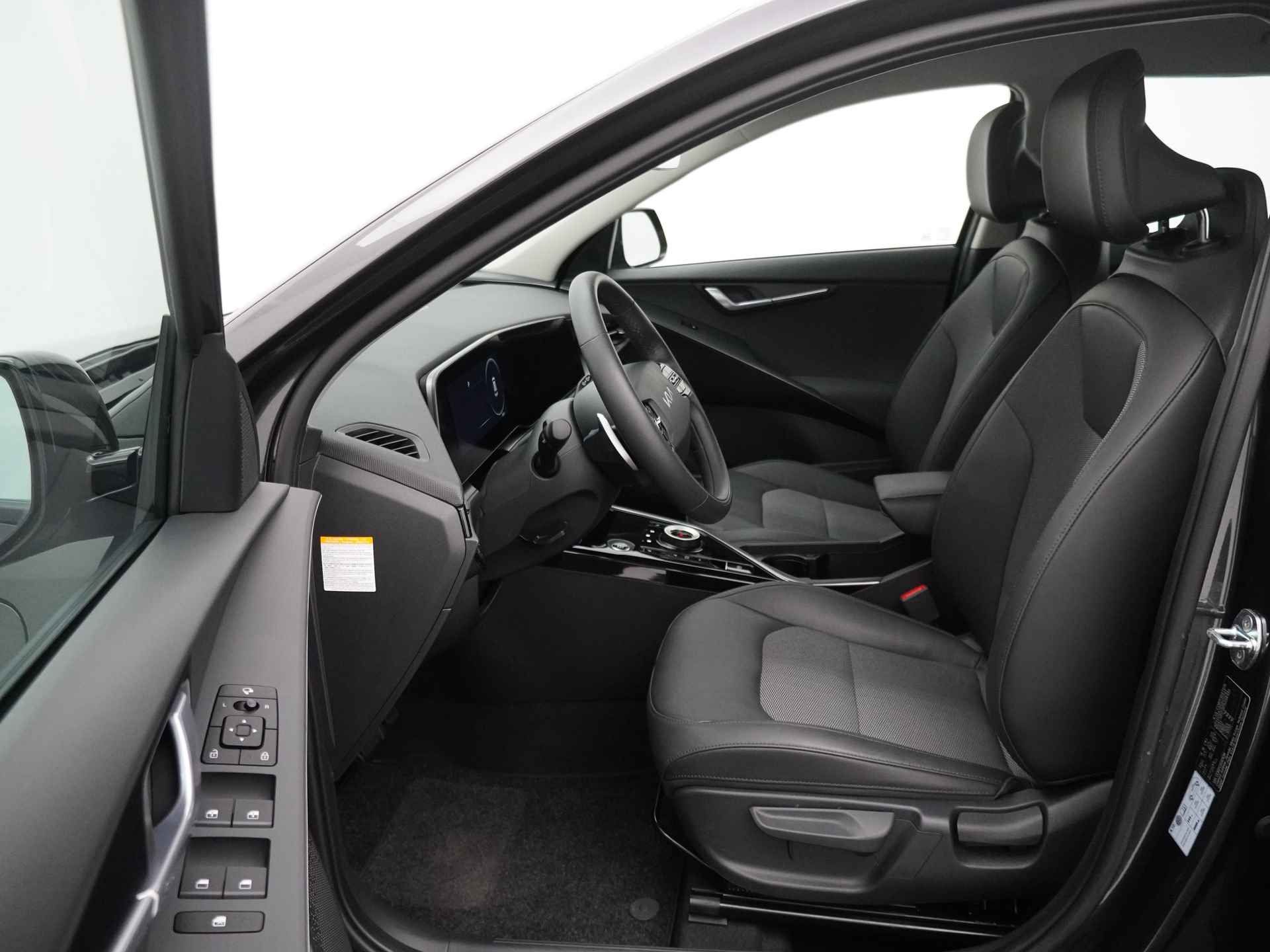 Kia Niro 1.6 GDi PHEV DynamicPlusLine - Stoel/Stuur Verwarming - LED - Adaptief Cruise Control - Apple/Android Carplay - Fabrieksgarantie Tot 2029 - 19/44