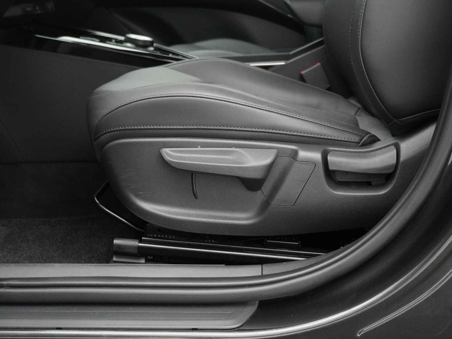 Kia Niro 1.6 GDi PHEV DynamicPlusLine - Stoel/Stuur Verwarming - LED - Adaptief Cruise Control - Apple/Android Carplay - Fabrieksgarantie Tot 2029 - 20/44