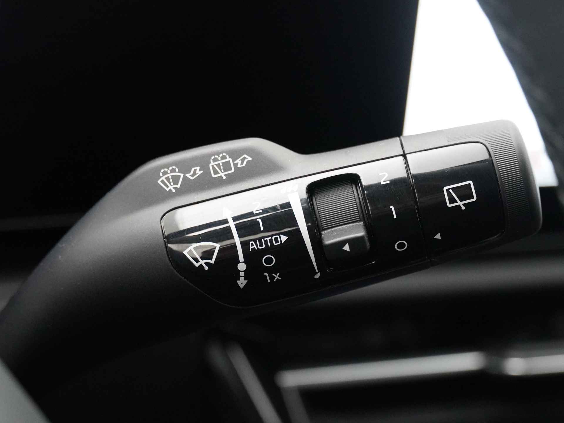 Kia Niro 1.6 GDi PHEV DynamicPlusLine - Stoel/Stuur Verwarming - LED - Adaptief Cruise Control - Apple/Android Carplay - Fabrieksgarantie Tot 2029 - 27/44