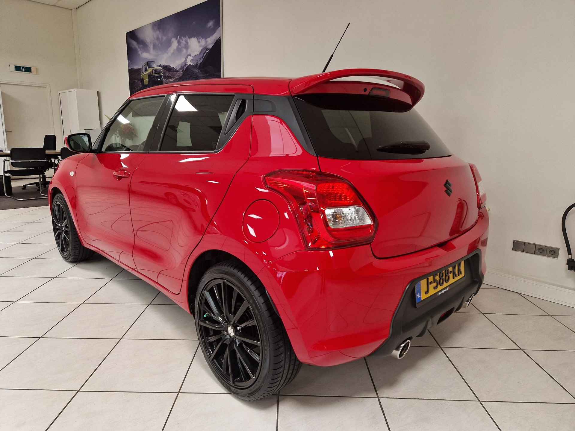 Suzuki Swift 1.2 Select Smart Hybrid | Sport uitlaat | 17" L.M. - 3/25