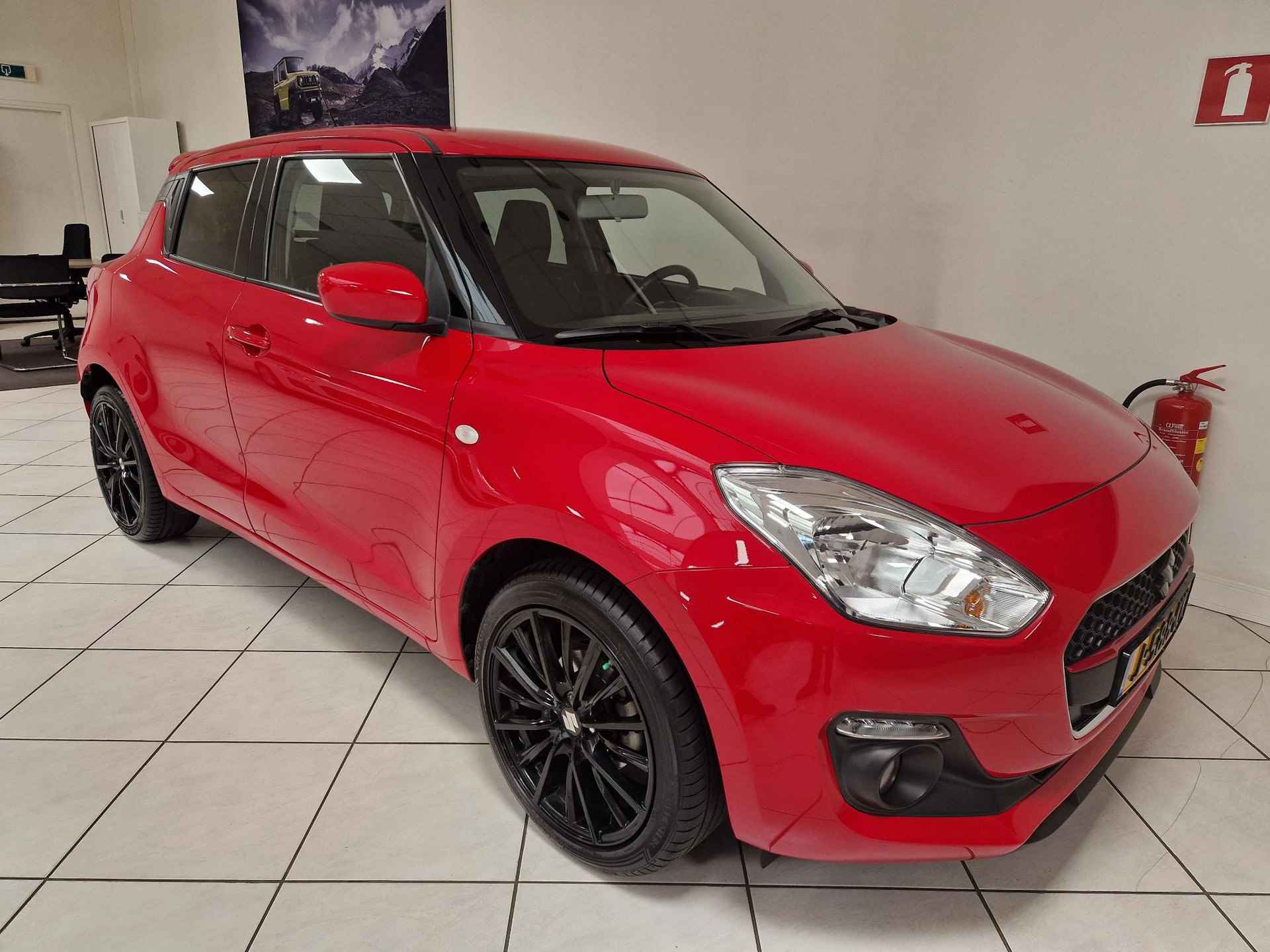 Suzuki Swift 1.2 Select Smart Hybrid | Sport uitlaat | 17" L.M. - 7/25