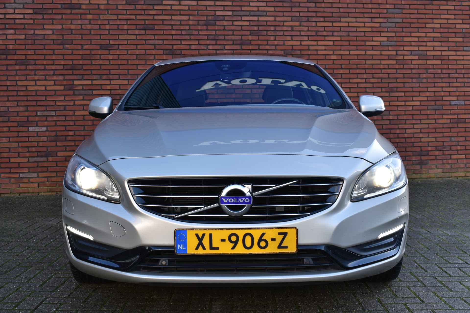 Volvo V60 T3 153PK Polar+ Dynamic | Schuif-kantel/dak | Achteruitrijcamera | - 25/32