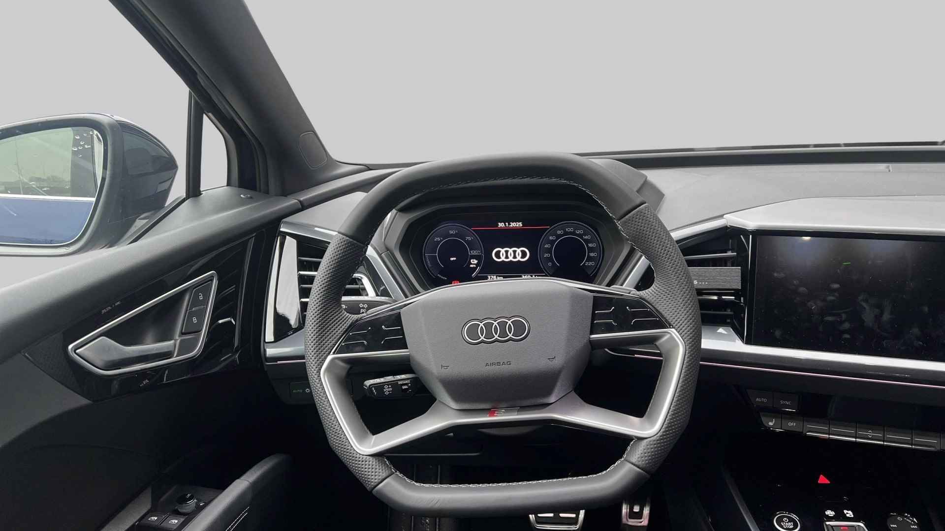 Audi Q4 e-tron 45 quattro 286pk S Edition 82 kWh / Adaptive Cruise / Martix LED / Stoelverwarming - 20/31