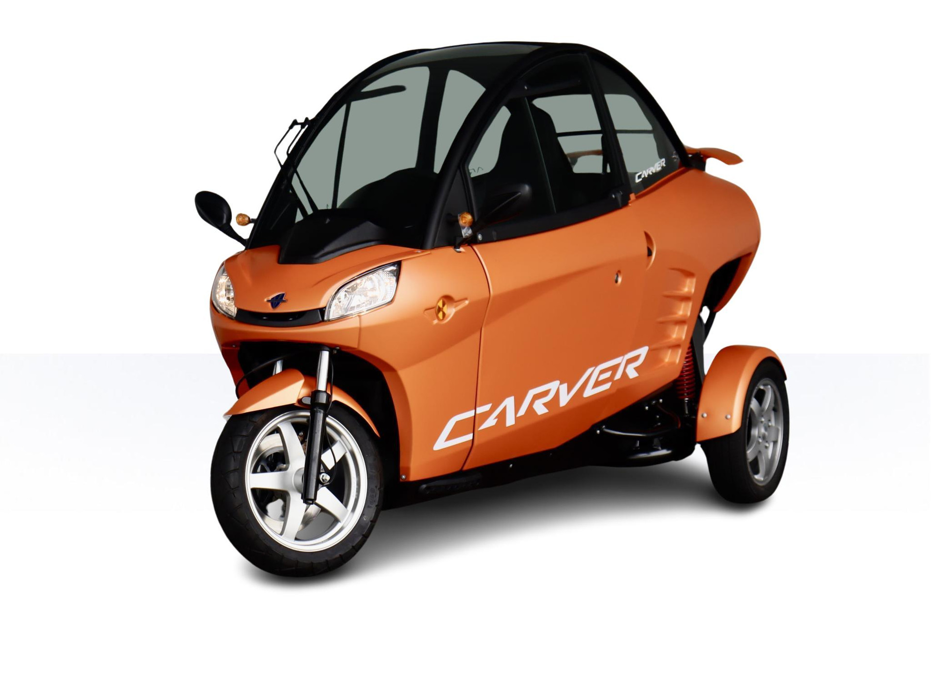 Carver 7.1 kWh S+ | 80 KM| 100% Electric | Bluetooth | Soft top |