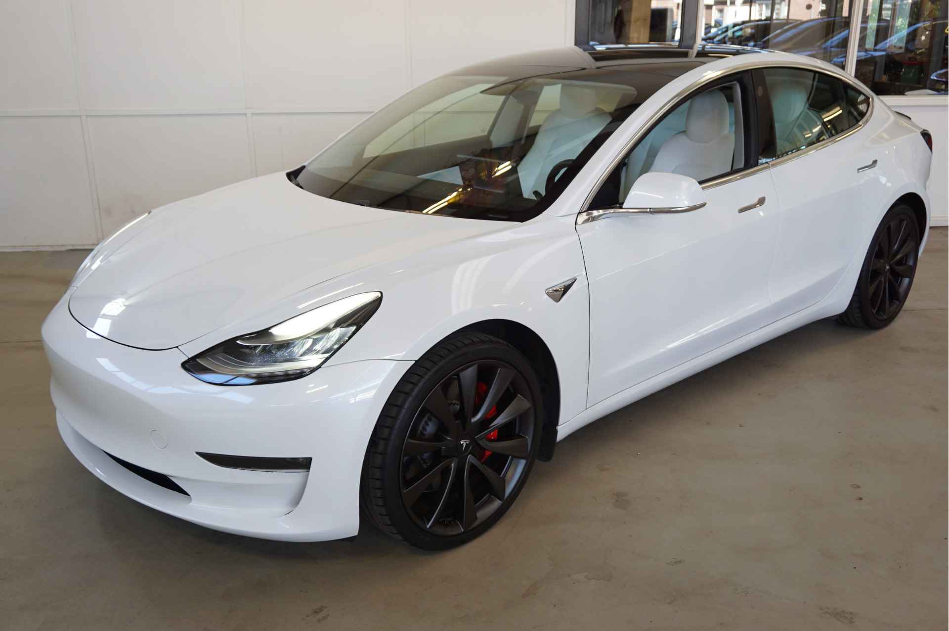 Tesla Model 3 Performance AWD 75 kWh 513PK Long Range Pano/Autopilot - 19/51