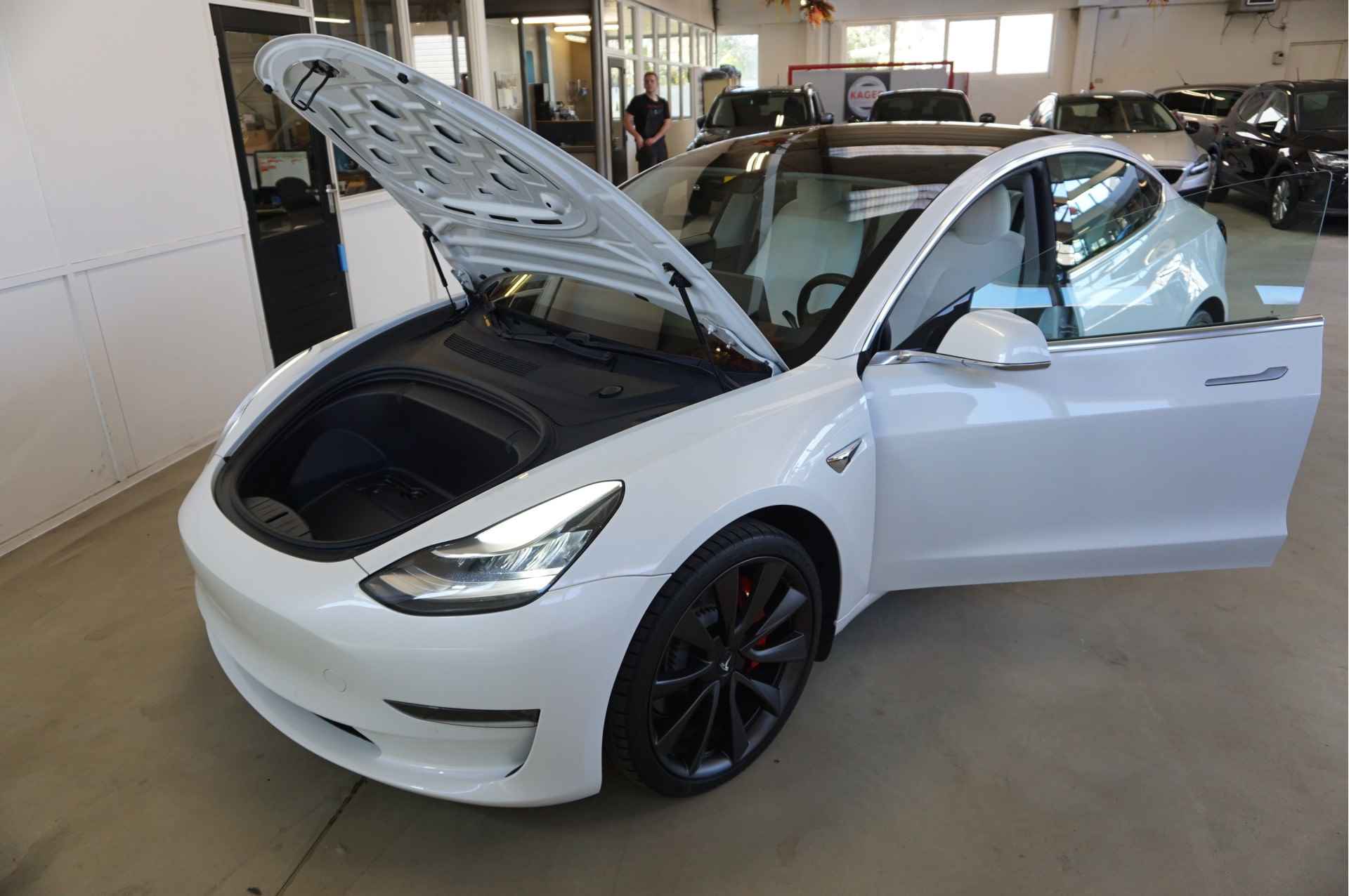 Tesla Model 3 Performance AWD 75 kWh 513PK Long Range Pano/Autopilot - 45/51