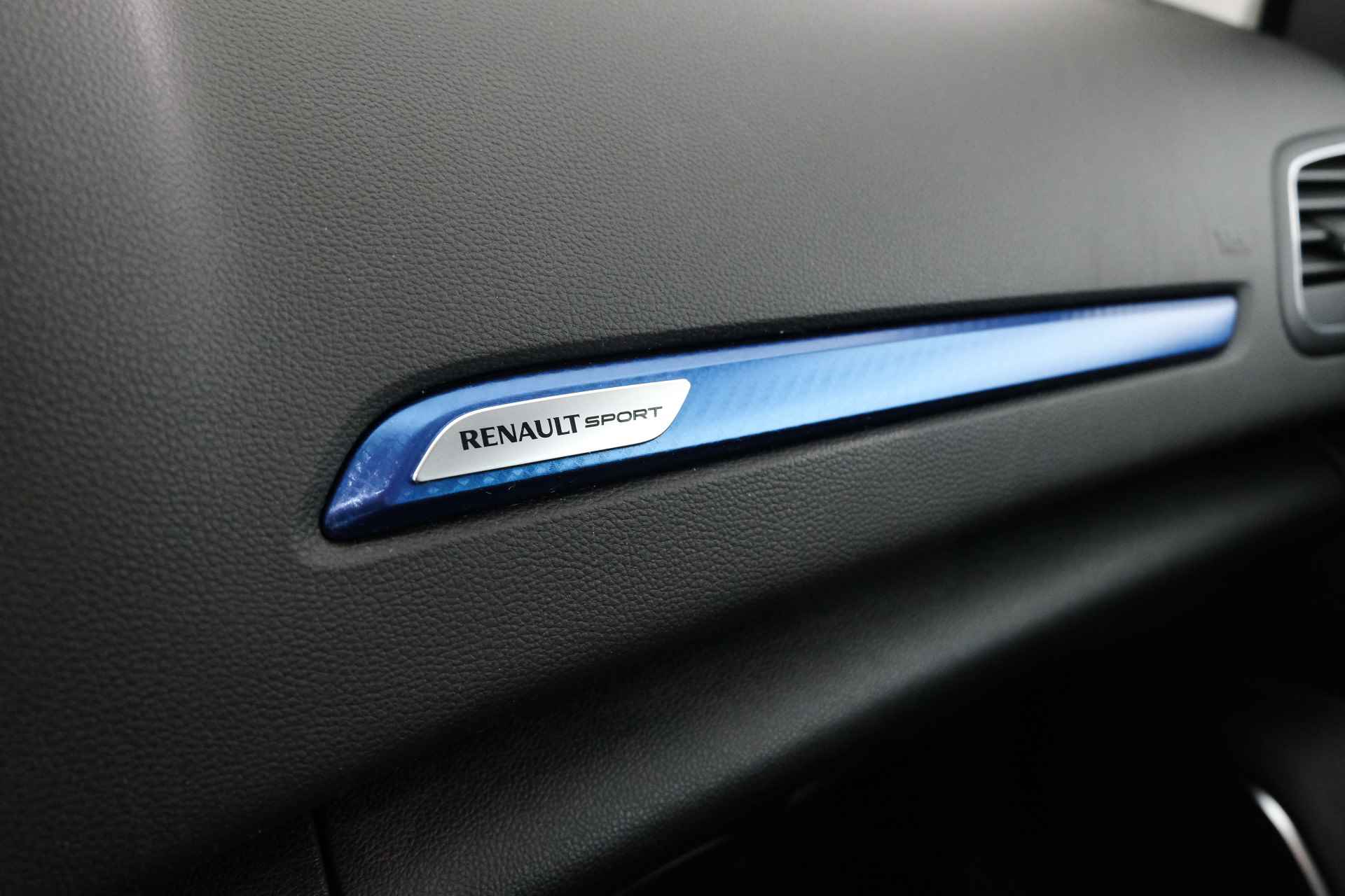 Renault Mégane 1.6 TCe GT / AUTOMAAT /  206PK! / CRUISE / CLIMA / NAVI / PDC / - 30/40
