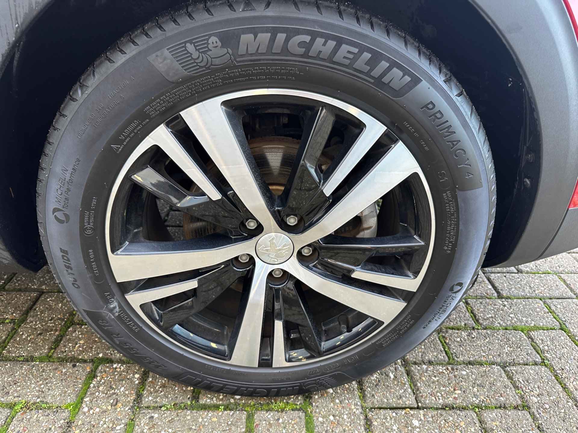 Peugeot 3008 1.2 PureTech GT Rood Metallic - 8/32