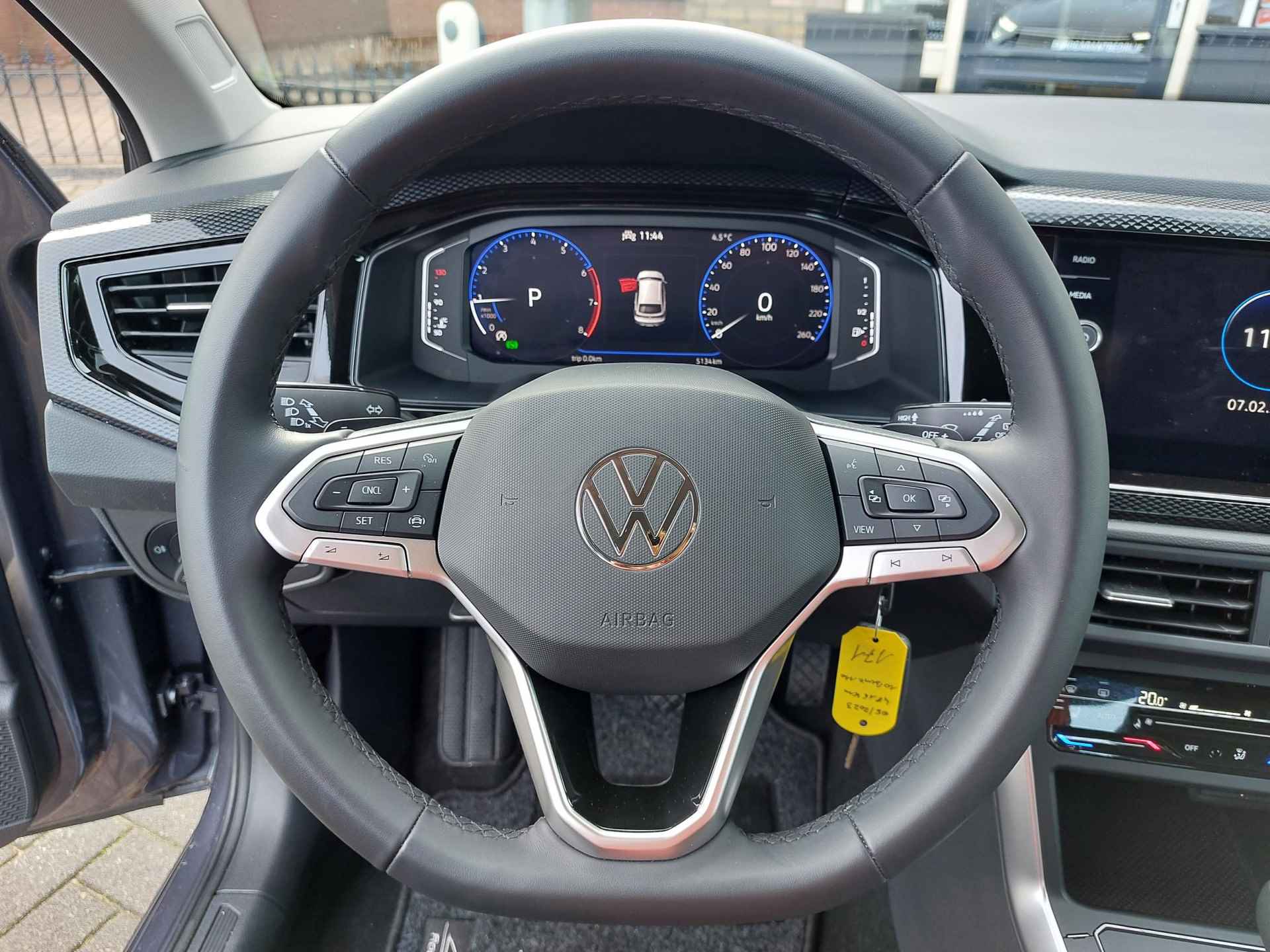 Volkswagen Taigo 1.0 TSI Life Business | Camera + PDC | Stoelverwarming | Android Auto / Apple Carplay - 16/40