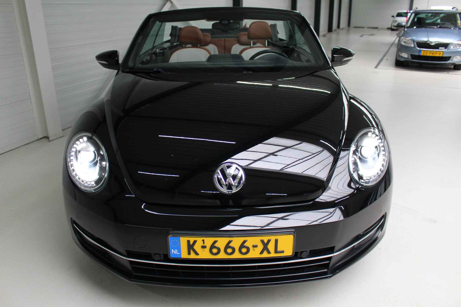 Volkswagen Beetle Cabriolet 1.2 TSI DSG CUP Android Auto / Apple Carplay | Xenon | 18" Velgen | - 6/29