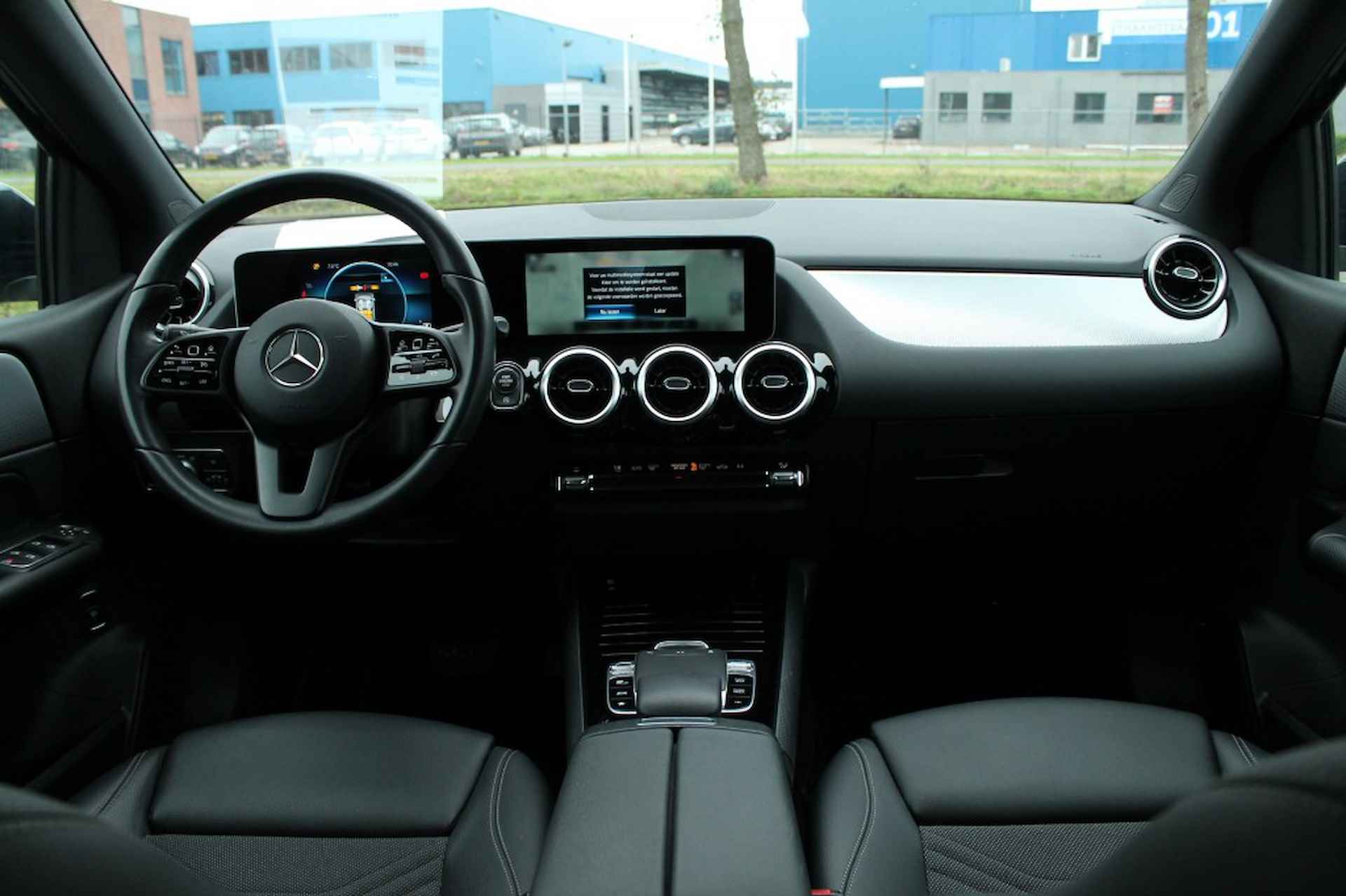 MERCEDES-BENZ B-klasse 200 Business Solution Automaat - Trekhaak - Navigatie - Parkeerc - 3/33