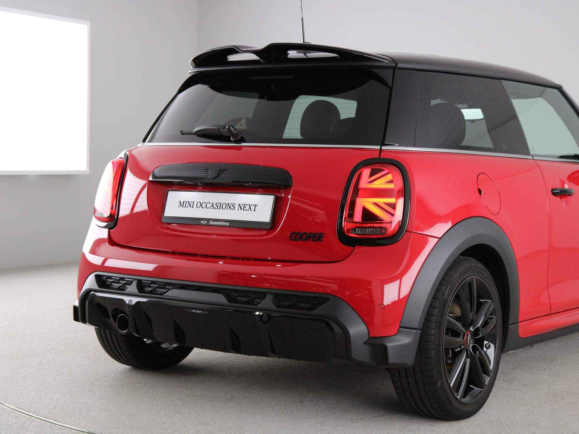 MINI 3-deurs Cooper JCW-Trim Aut. - 20/25