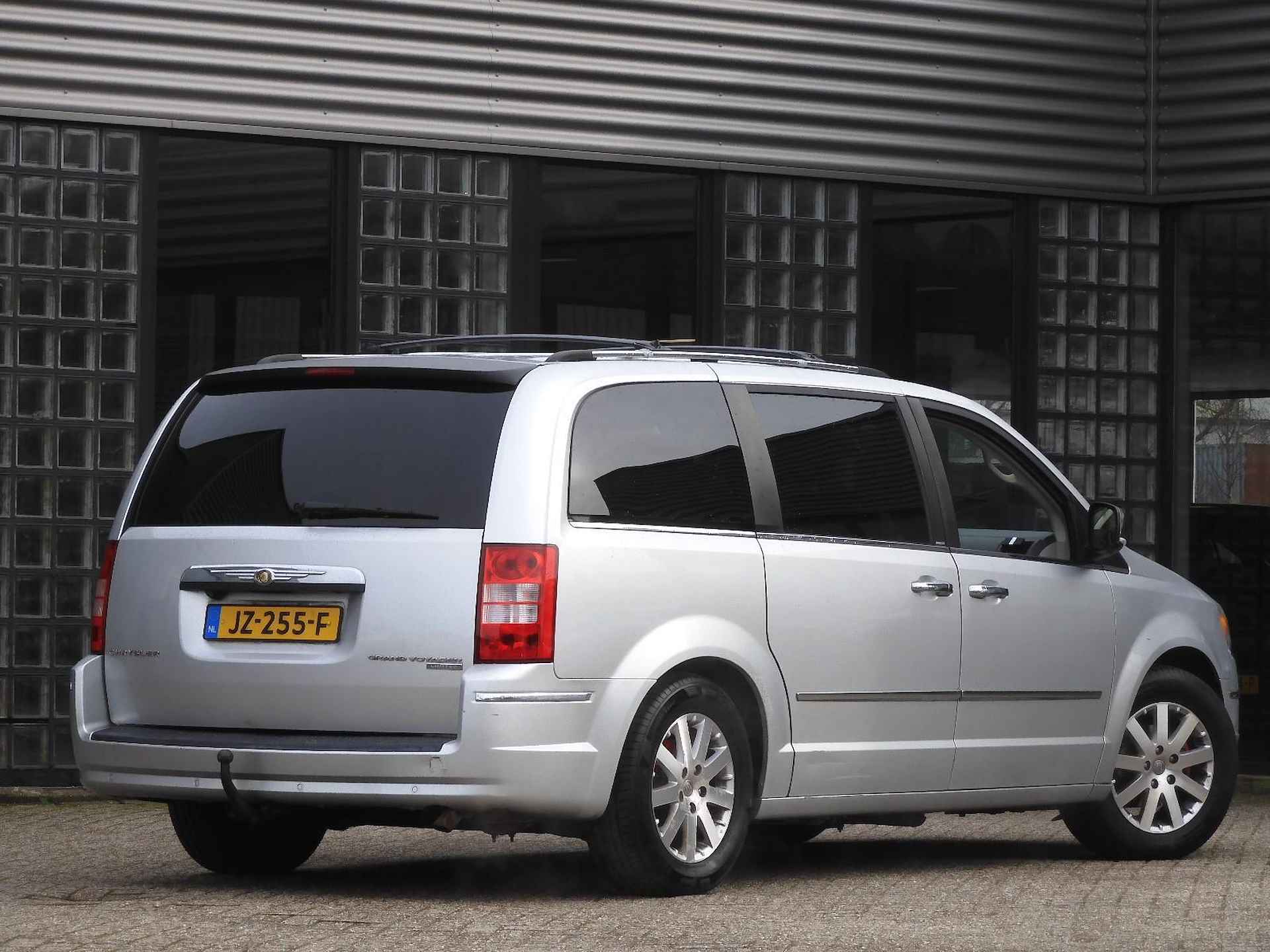 Chrysler Grand Voyager 3.8 V6 STOW & GO / LEES TEKST - 3/19