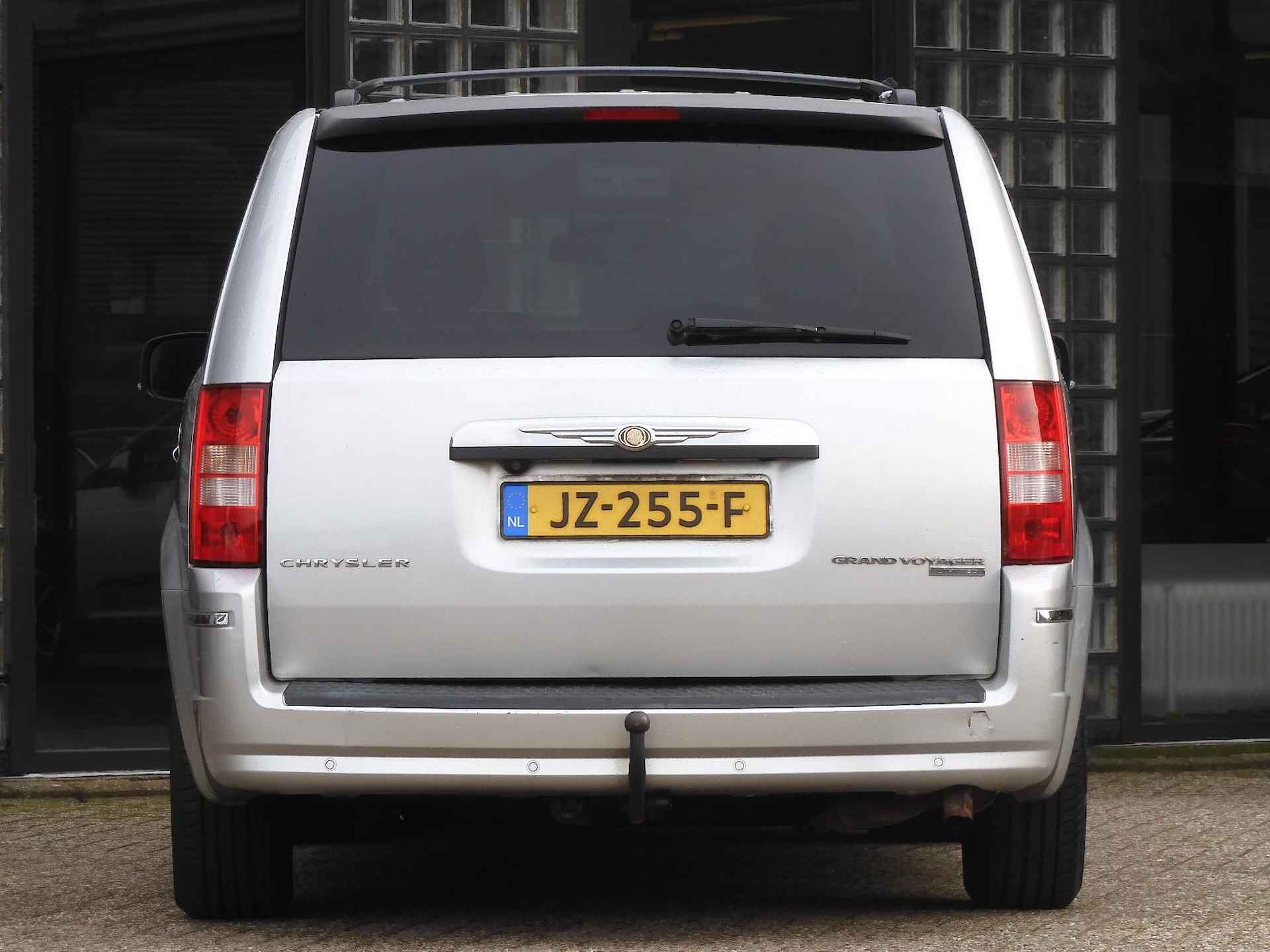 Chrysler Grand Voyager 3.8 V6 STOW & GO / LEES TEKST - 17/19