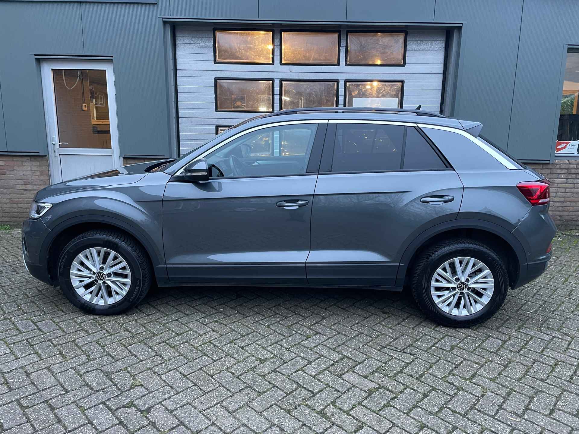 Volkswagen T-ROC 1.0 TSI Life Business - 2/18