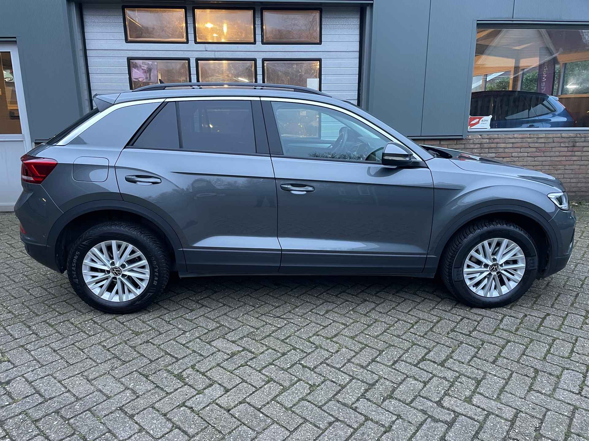 Volkswagen T-ROC 1.0 TSI Life Business - 5/18