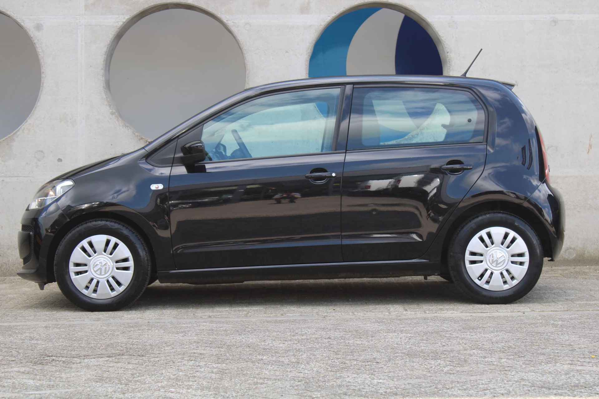 Volkswagen Up! 1.0 move up! BlueMotion | NAVIGATIE | AIRCO | - 15/26