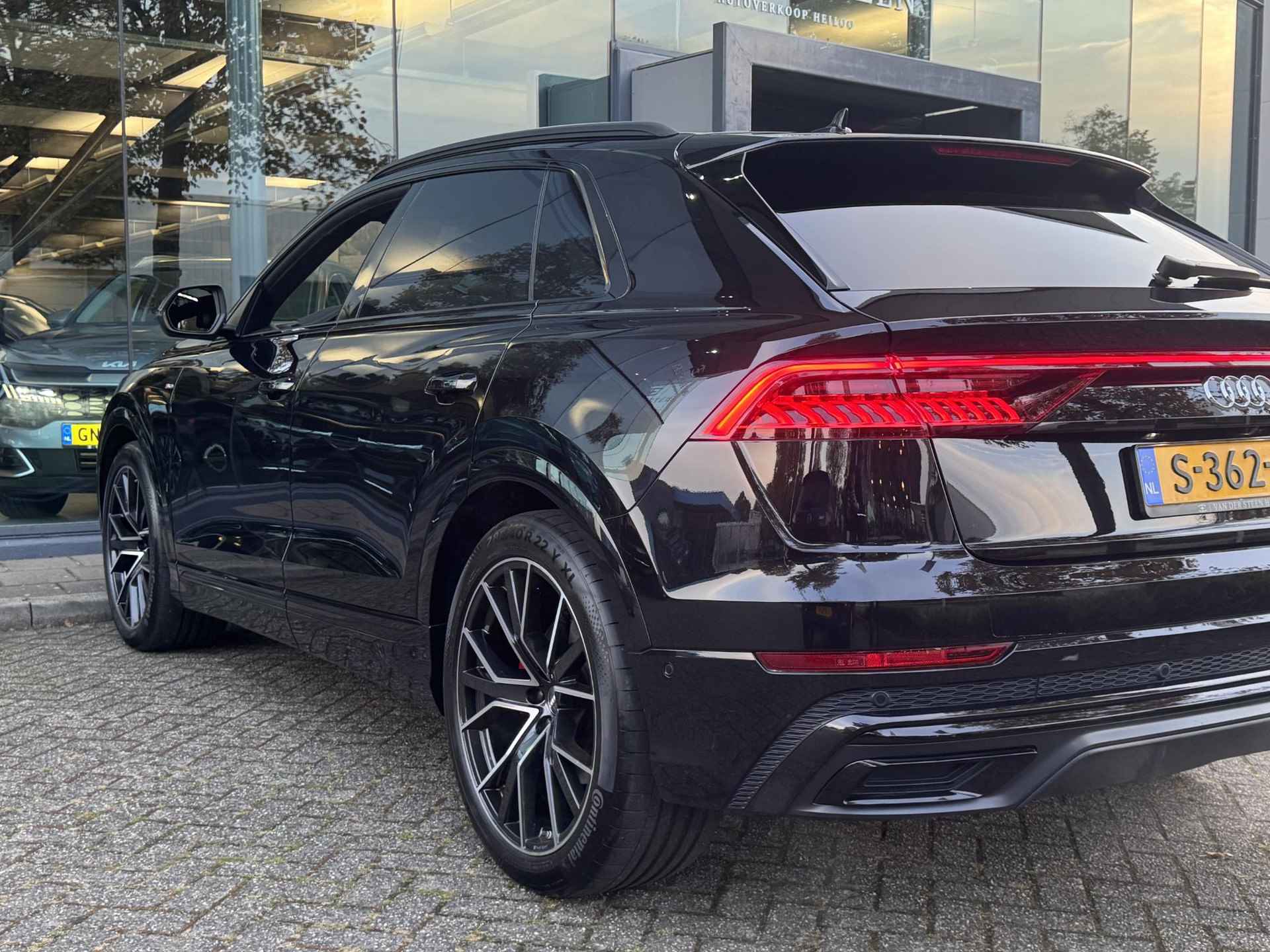 Audi Q8 55 TFSI quattro Pro Line S Schuifdak | Nachtzicht | Soft-Close | Elek. Trekhaak | Head-Up - 24/32