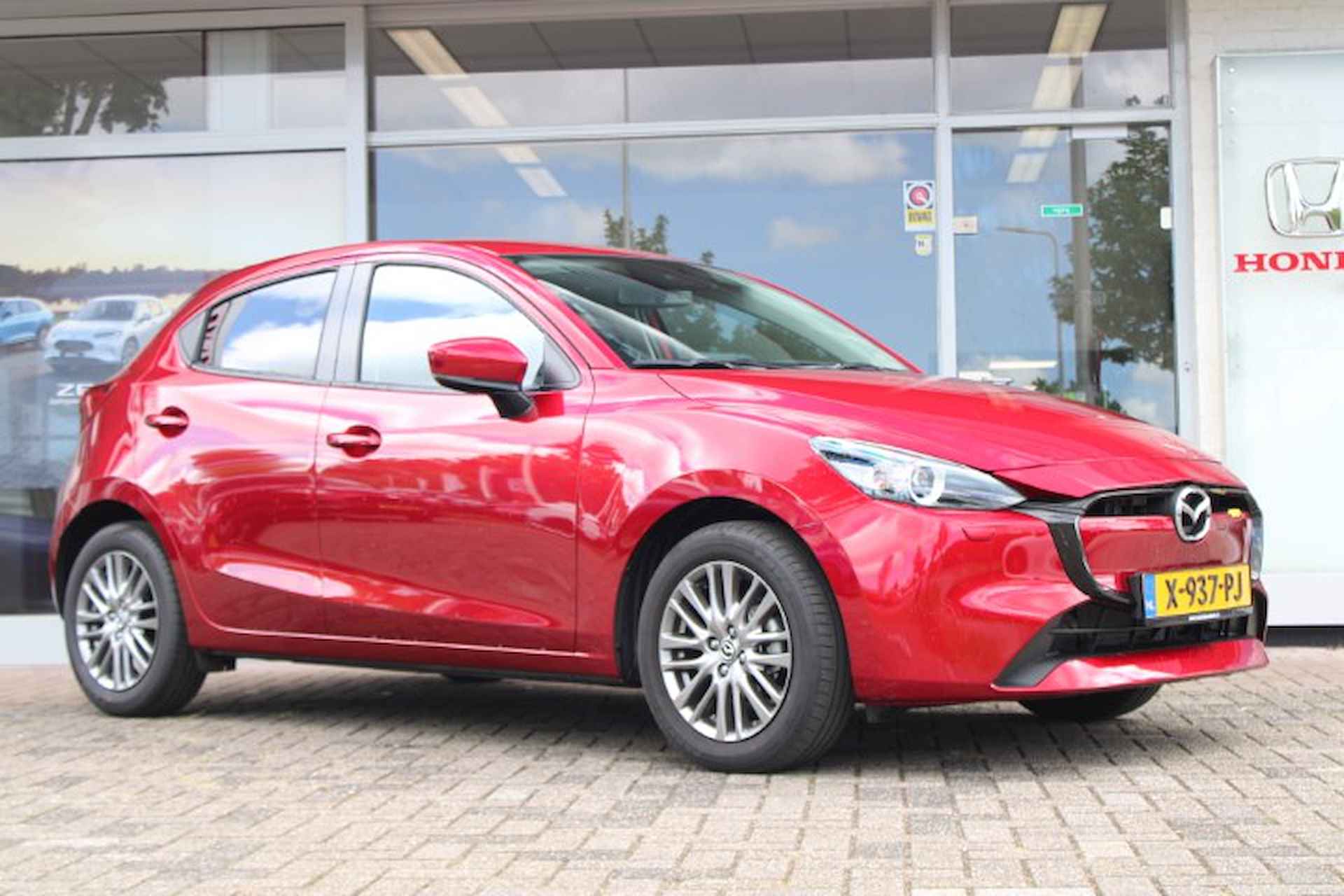 Mazda 2 1.5 SKYACTIV-G 90PK Exclusive-Line Carplay Stuur&Stoel verwarming Climate Blindspot! - 8/35