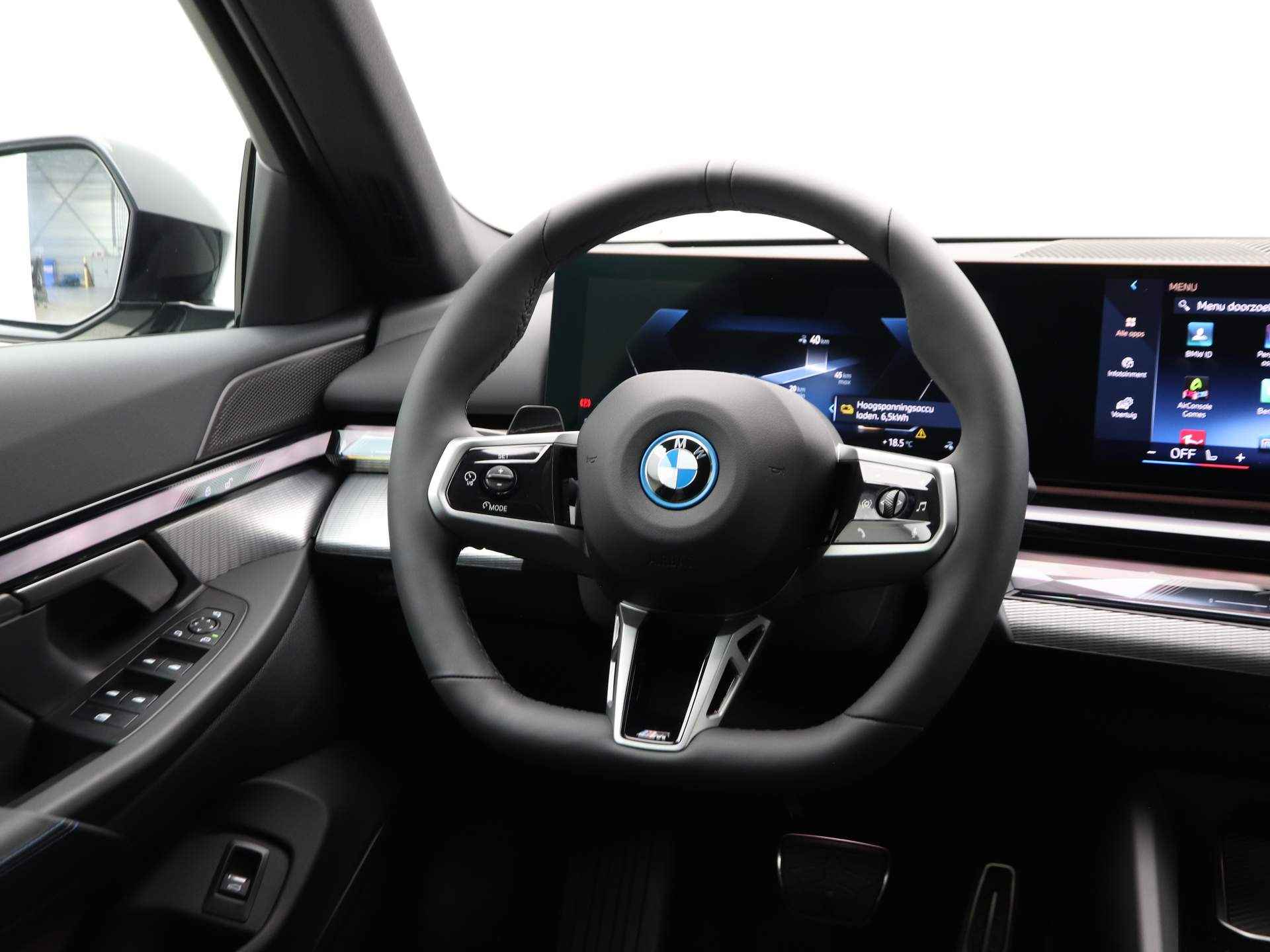 BMW i5 Touring eDrive40 84 kWh - 17/22