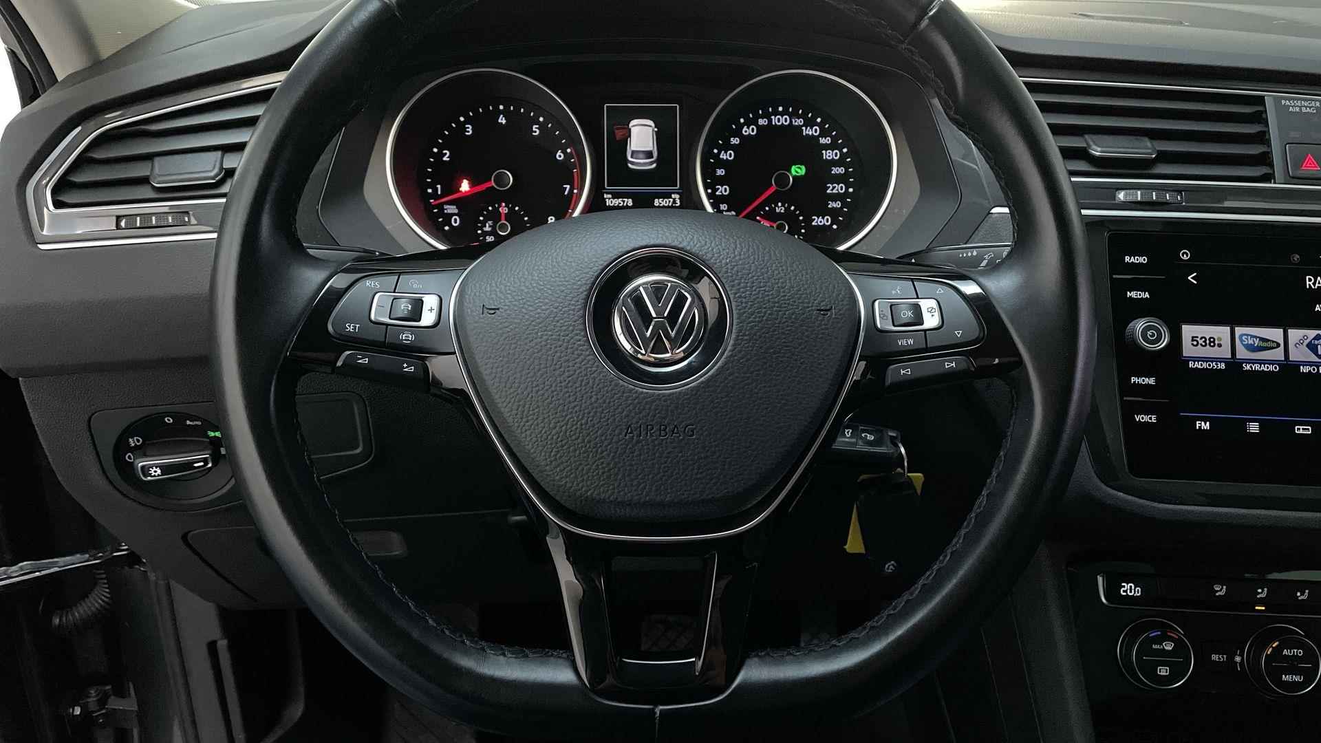 Volkswagen Tiguan 1.5 TSI 150pk DSG ACT Comfortline Business Navigatie Trekhaak Parkeersensoren - 7/26