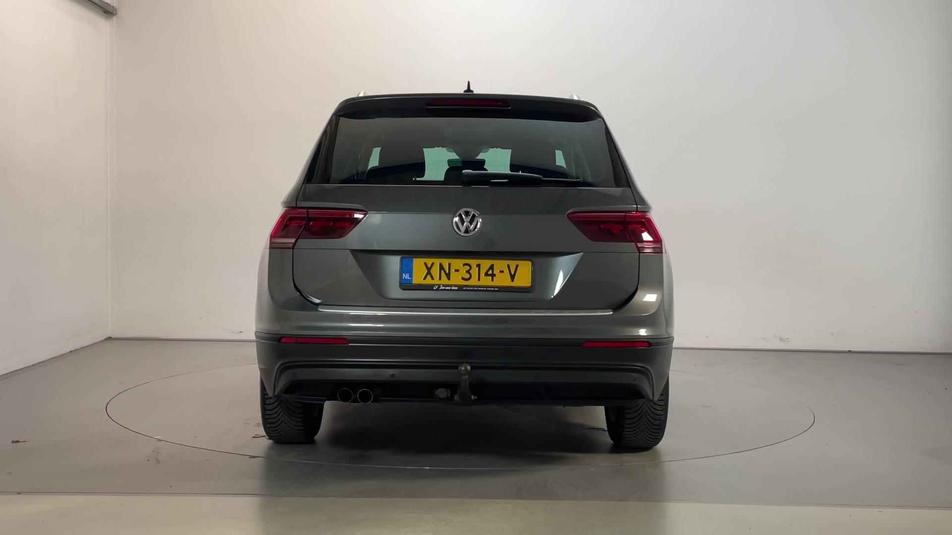 Volkswagen Tiguan 1.5 TSI 150pk DSG ACT Comfortline Business Navigatie Trekhaak Parkeersensoren - 14/26